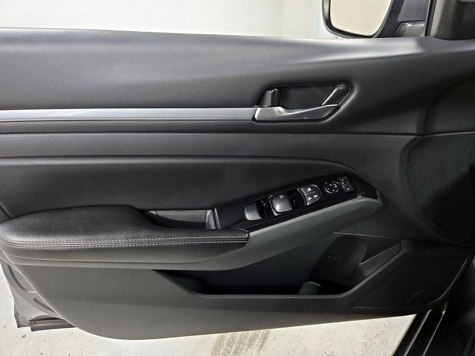 Thumbnail: 2023 Nissan Altima - 12