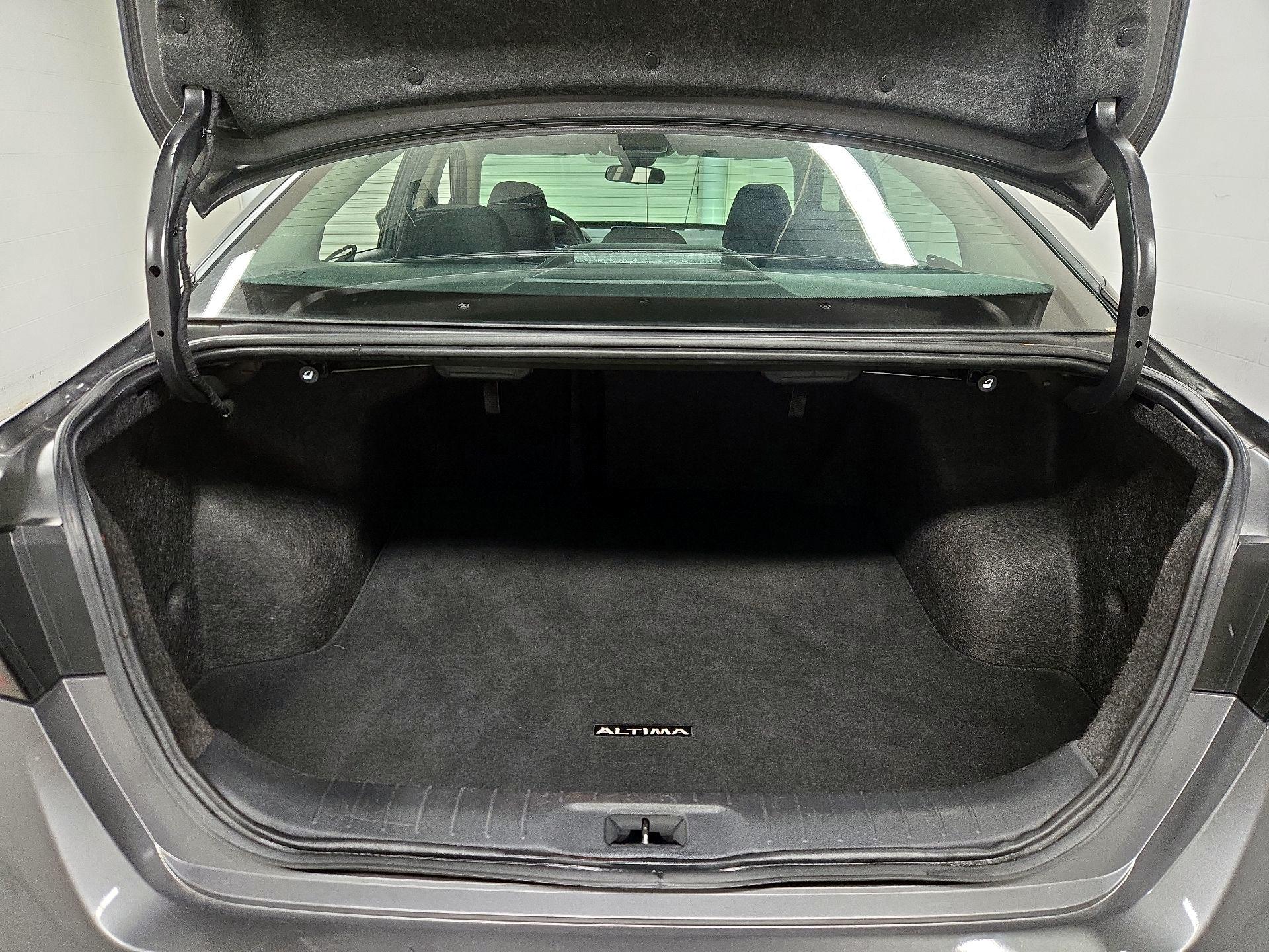 Thumbnail: 2023 Nissan Altima - 20