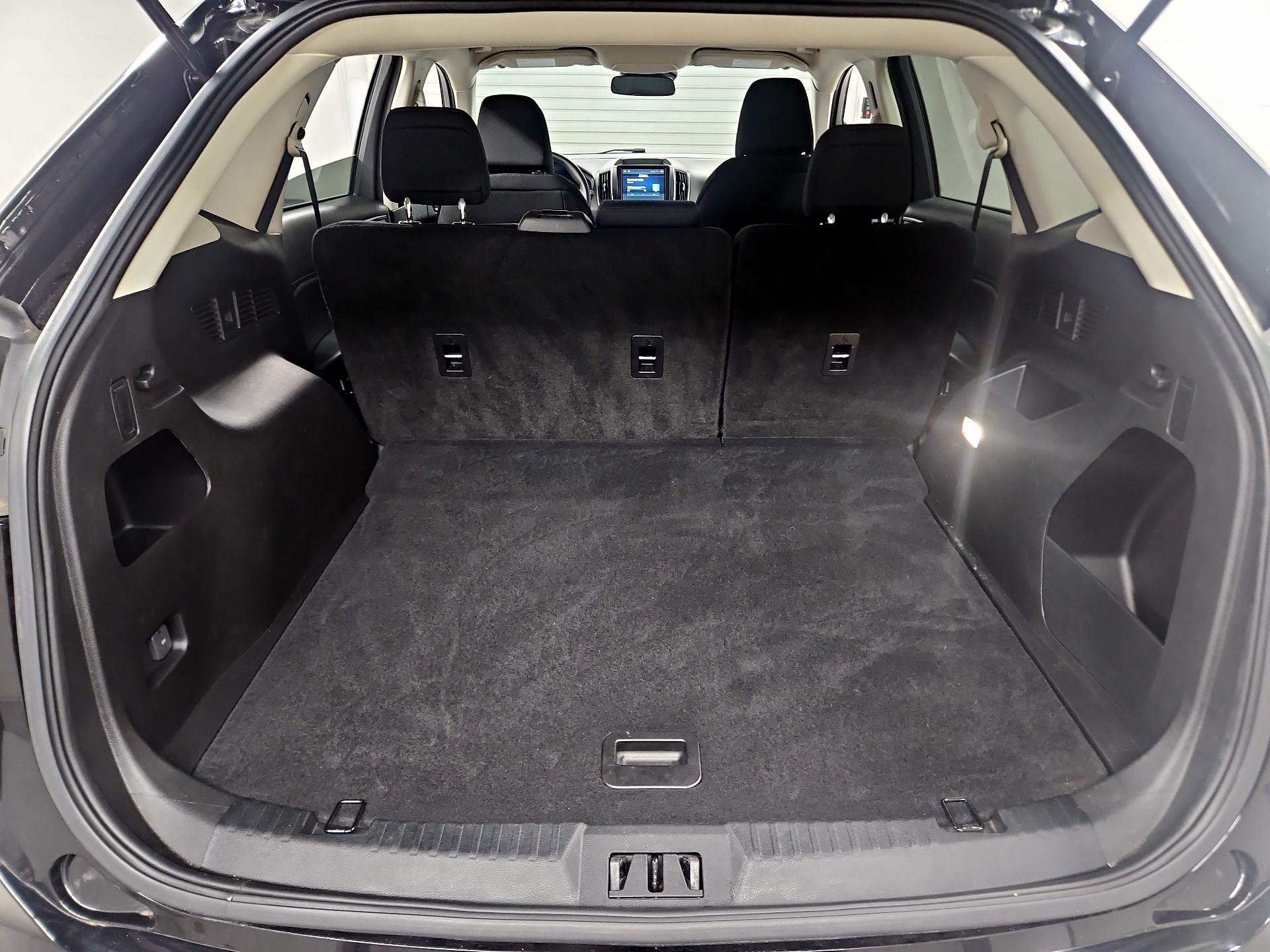 Thumbnail: 2023 Ford Edge - 20