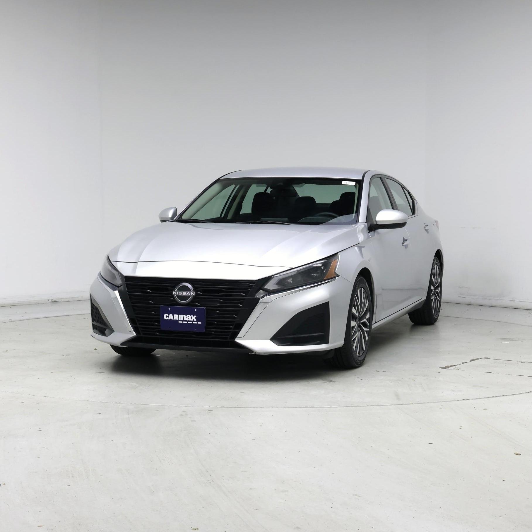 Thumbnail: 2023 Nissan Altima - 4