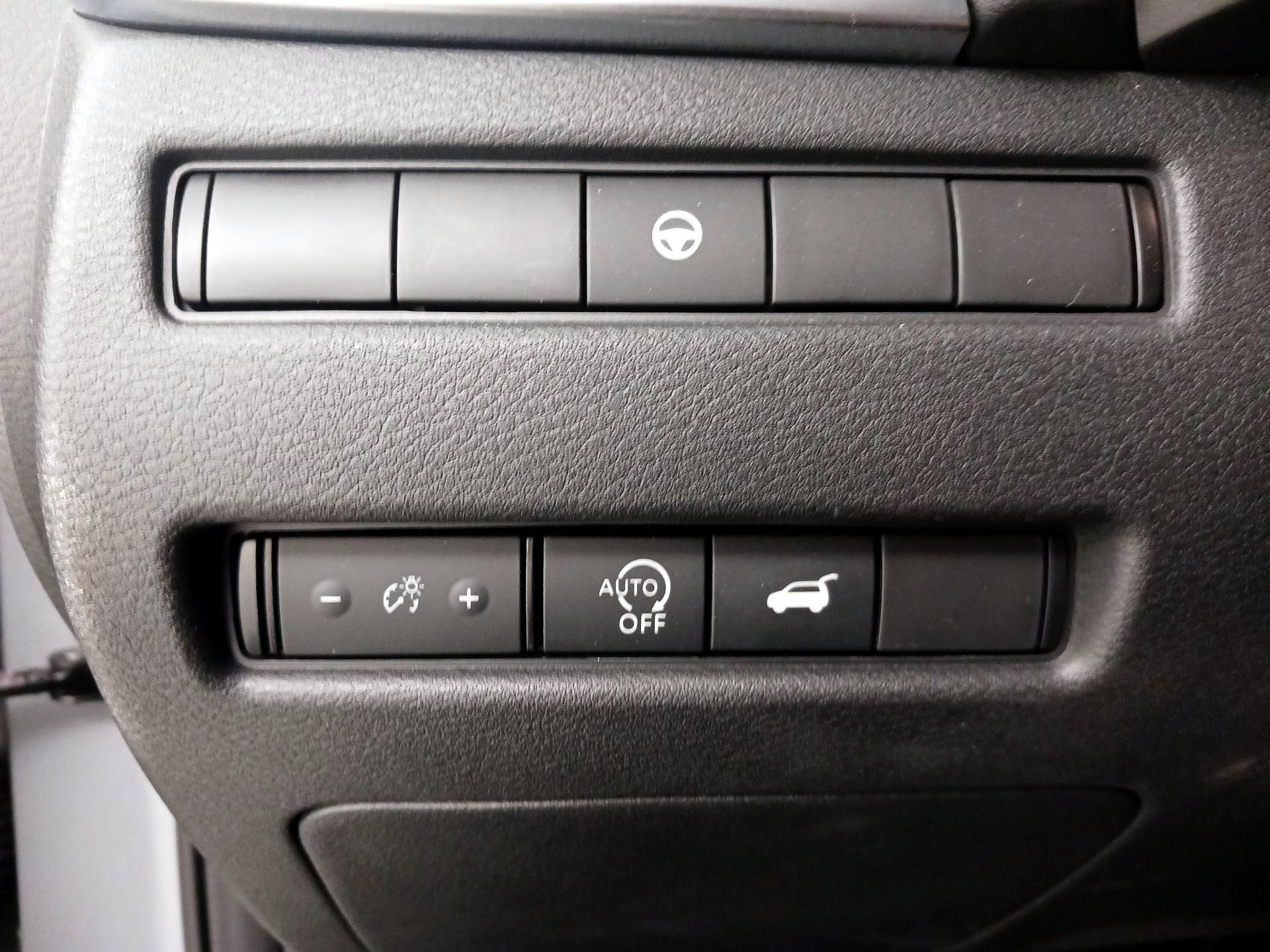 Thumbnail: 2023 Nissan Rogue - 13