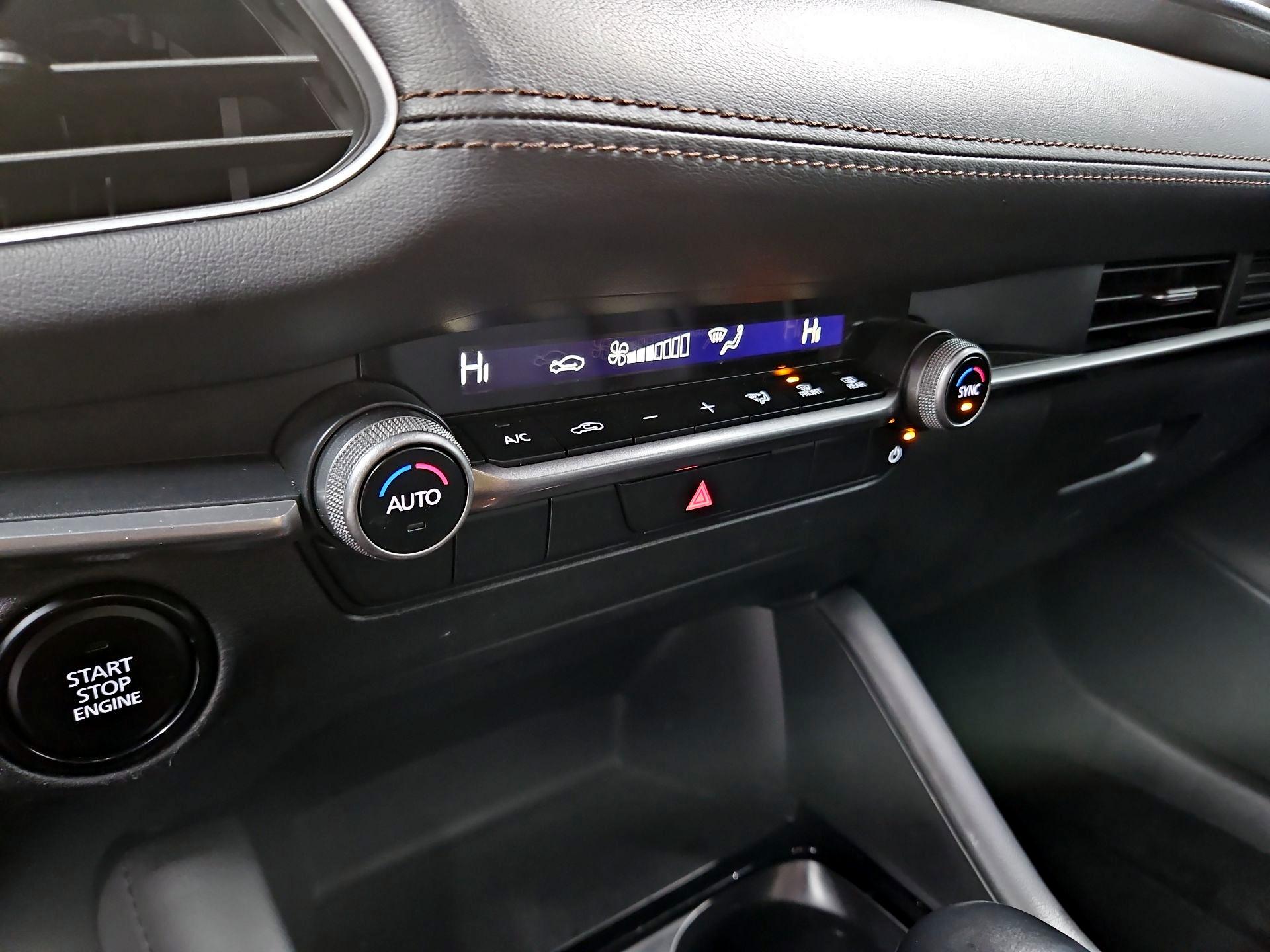 Thumbnail: 2024 Mazda Mazda3 - 17