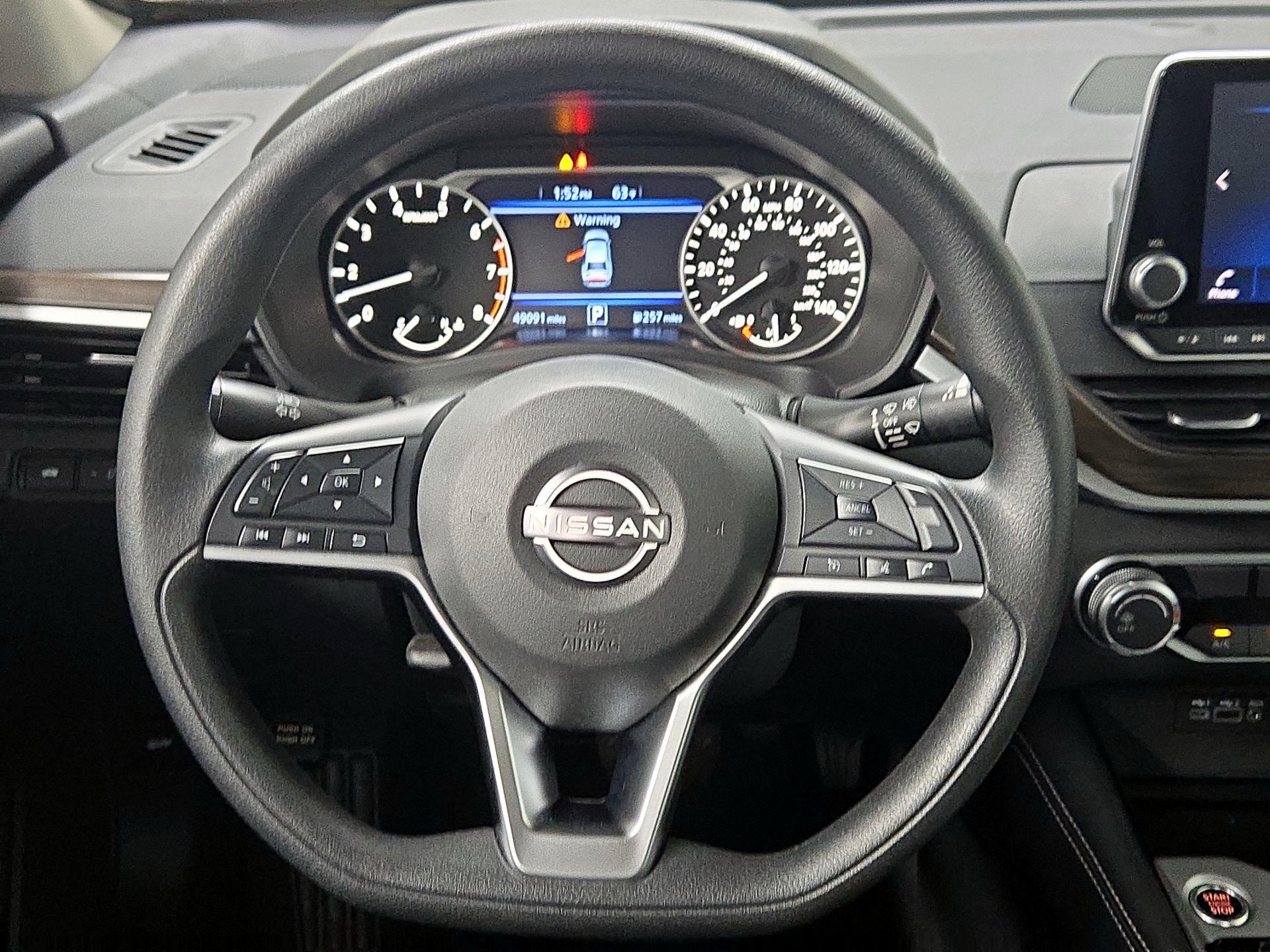 Thumbnail: 2023 Nissan Altima - 10