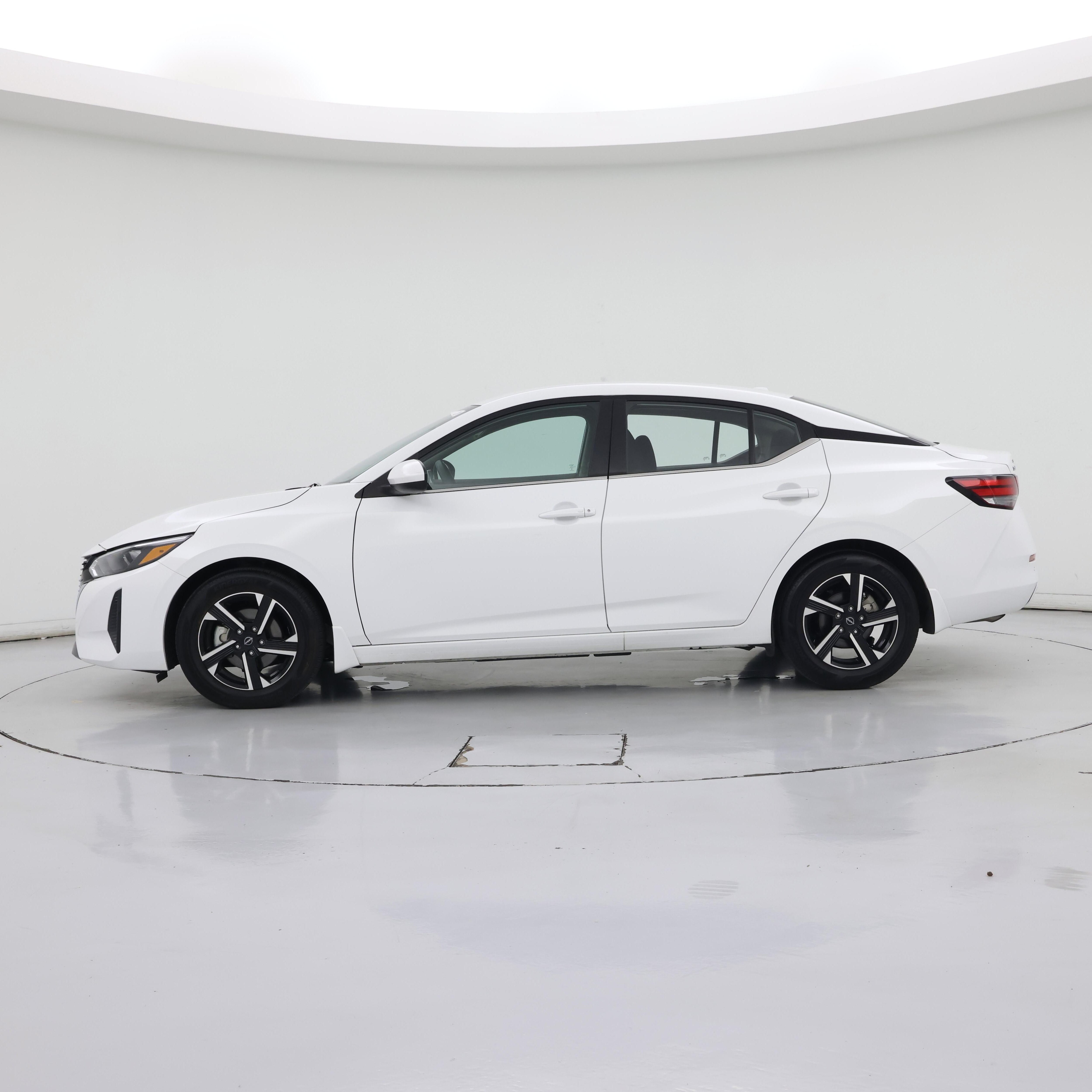 Thumbnail: 2025 Nissan Sentra - 3