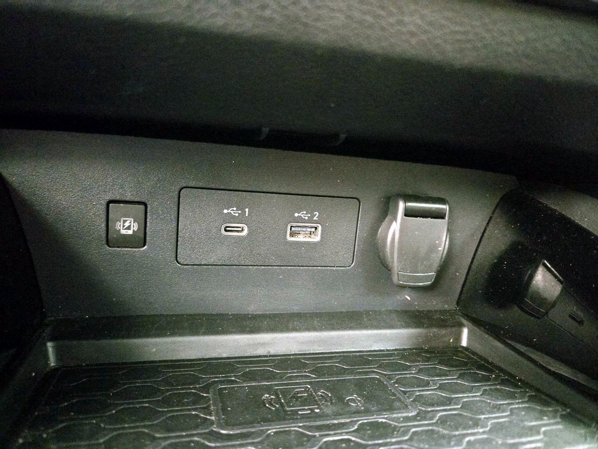 Thumbnail: 2023 Nissan Altima - 19