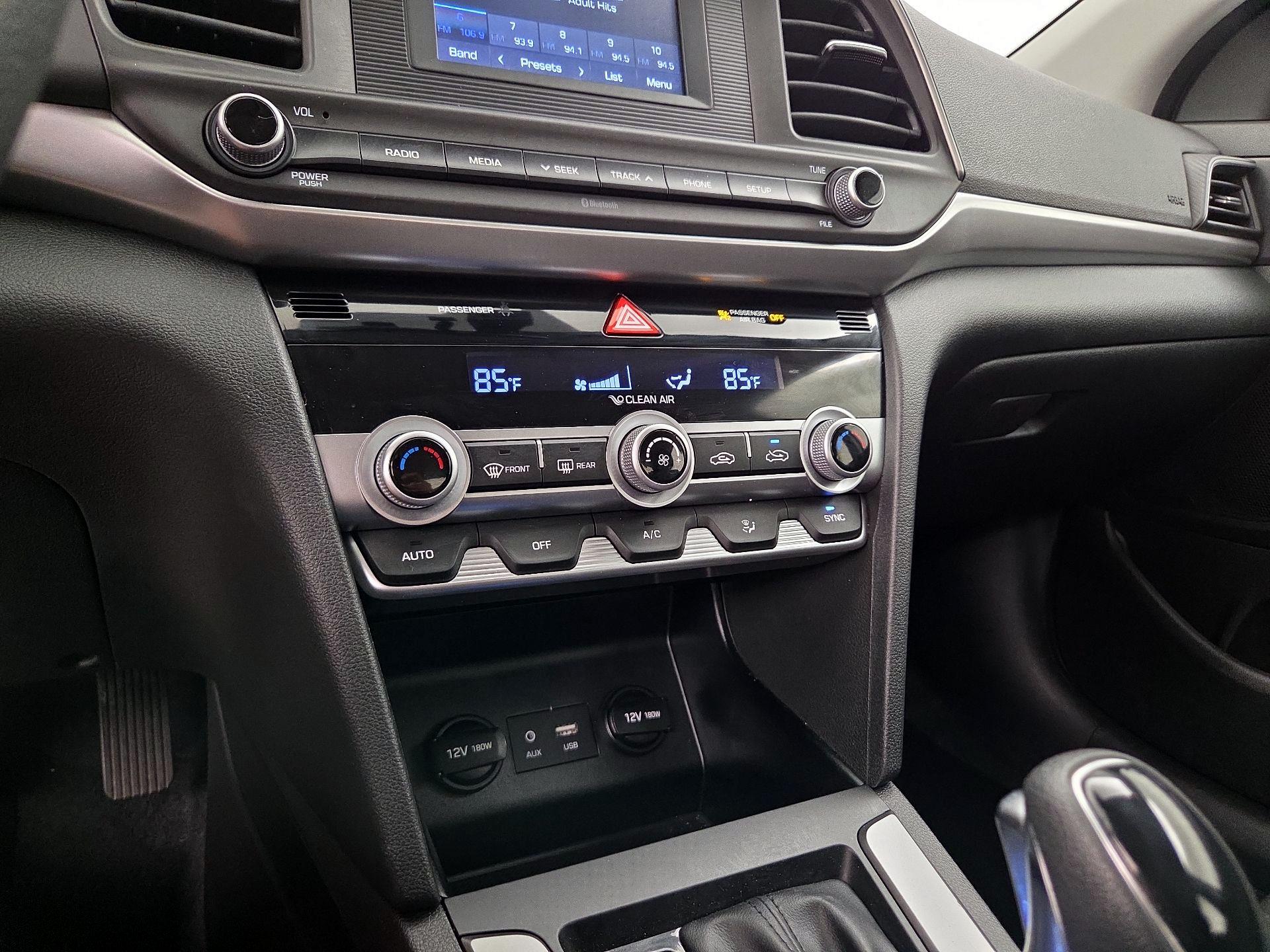 Thumbnail: 2020 Hyundai Elantra - 16