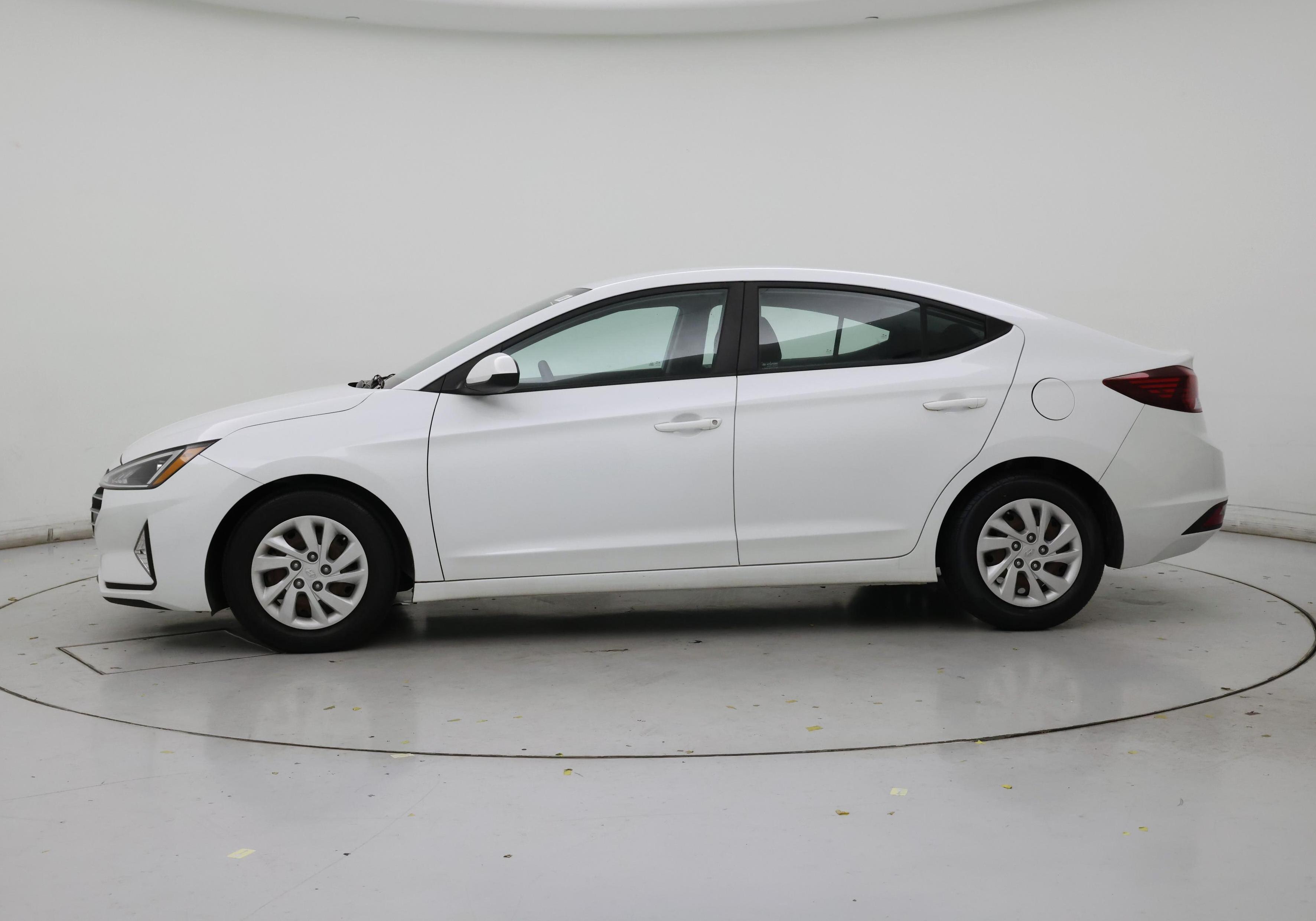 Thumbnail: 2020 Hyundai Elantra - 3