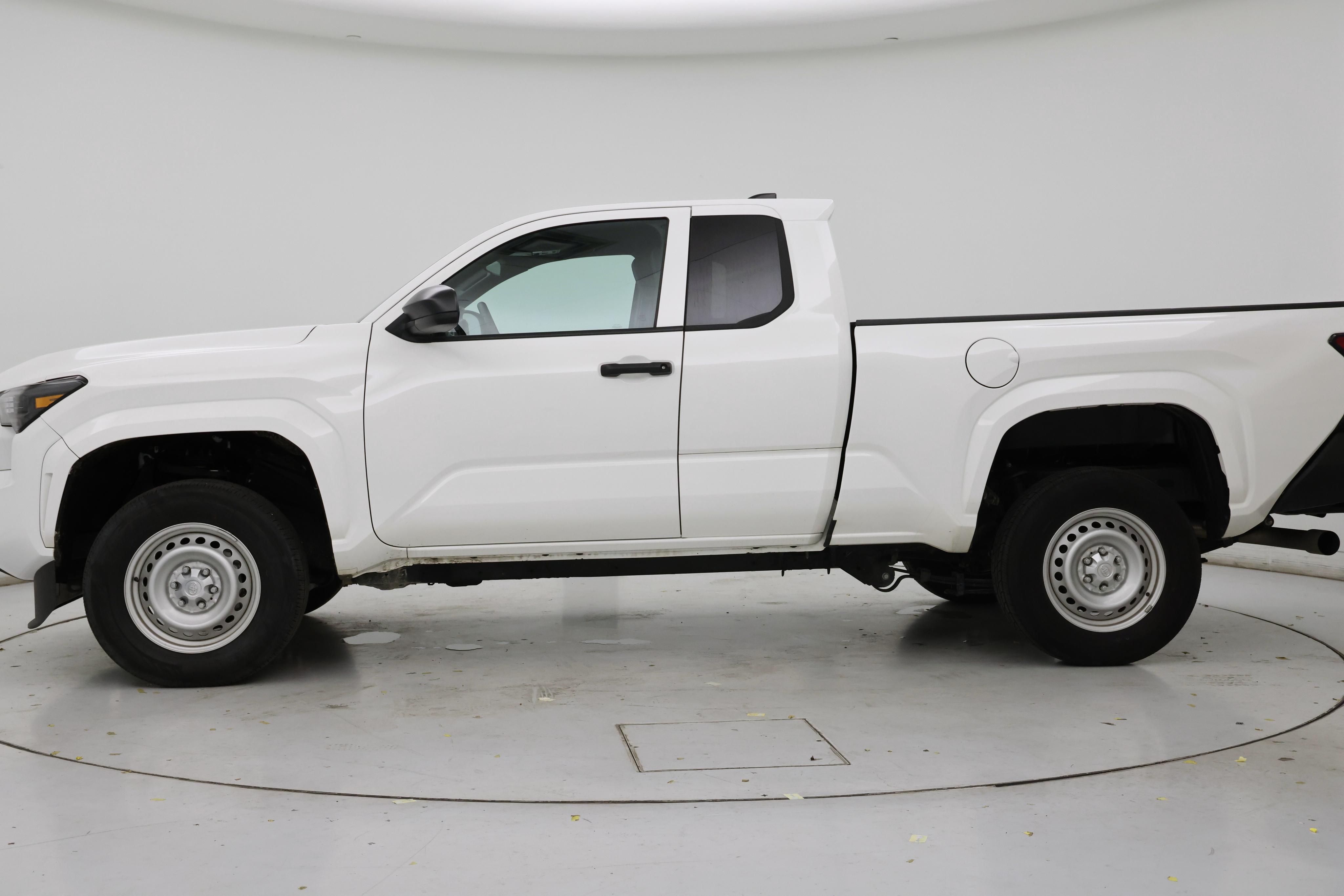 Thumbnail: 2024 Toyota Tacoma - 3