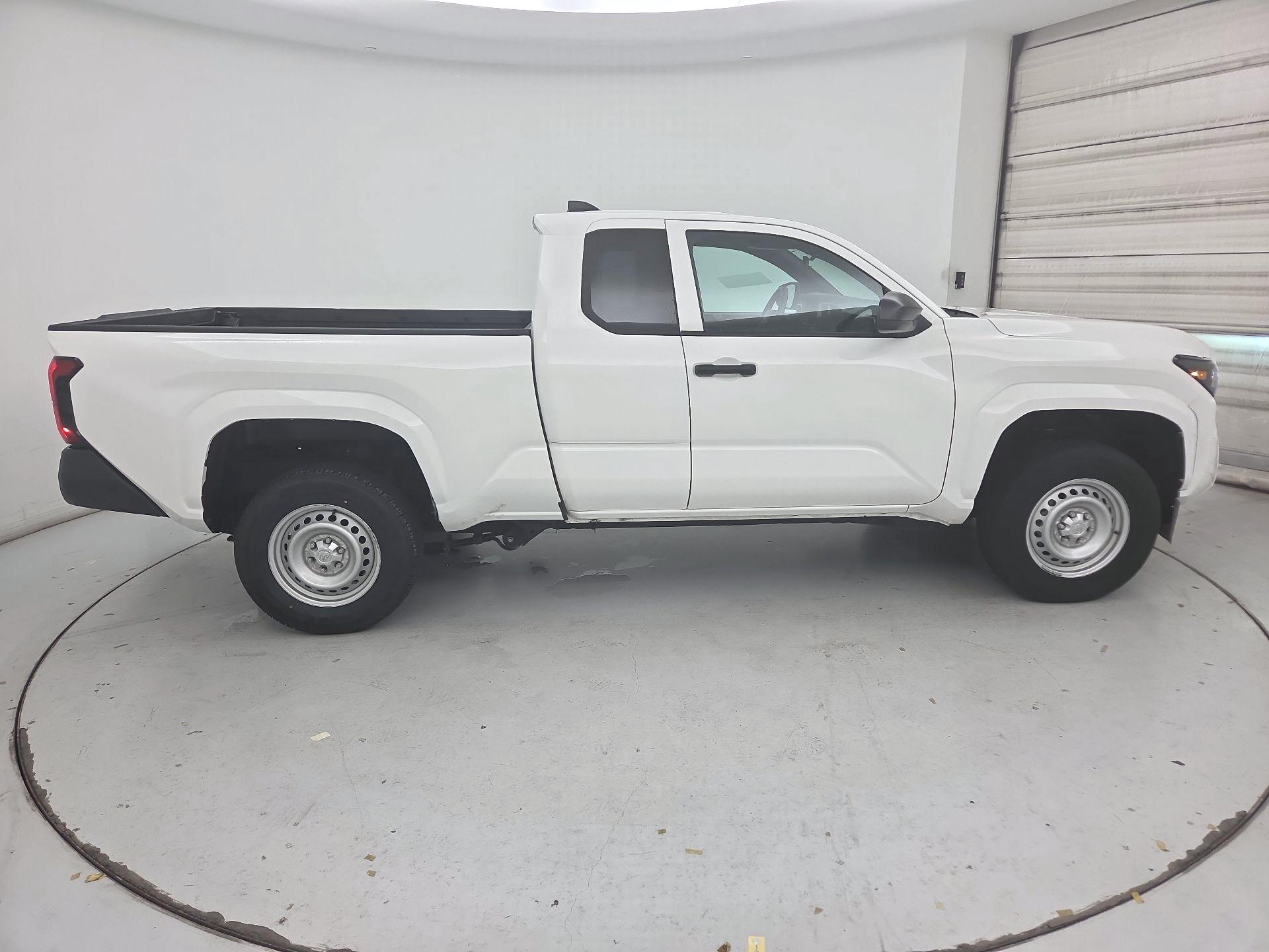 Thumbnail: 2024 Toyota Tacoma - 4