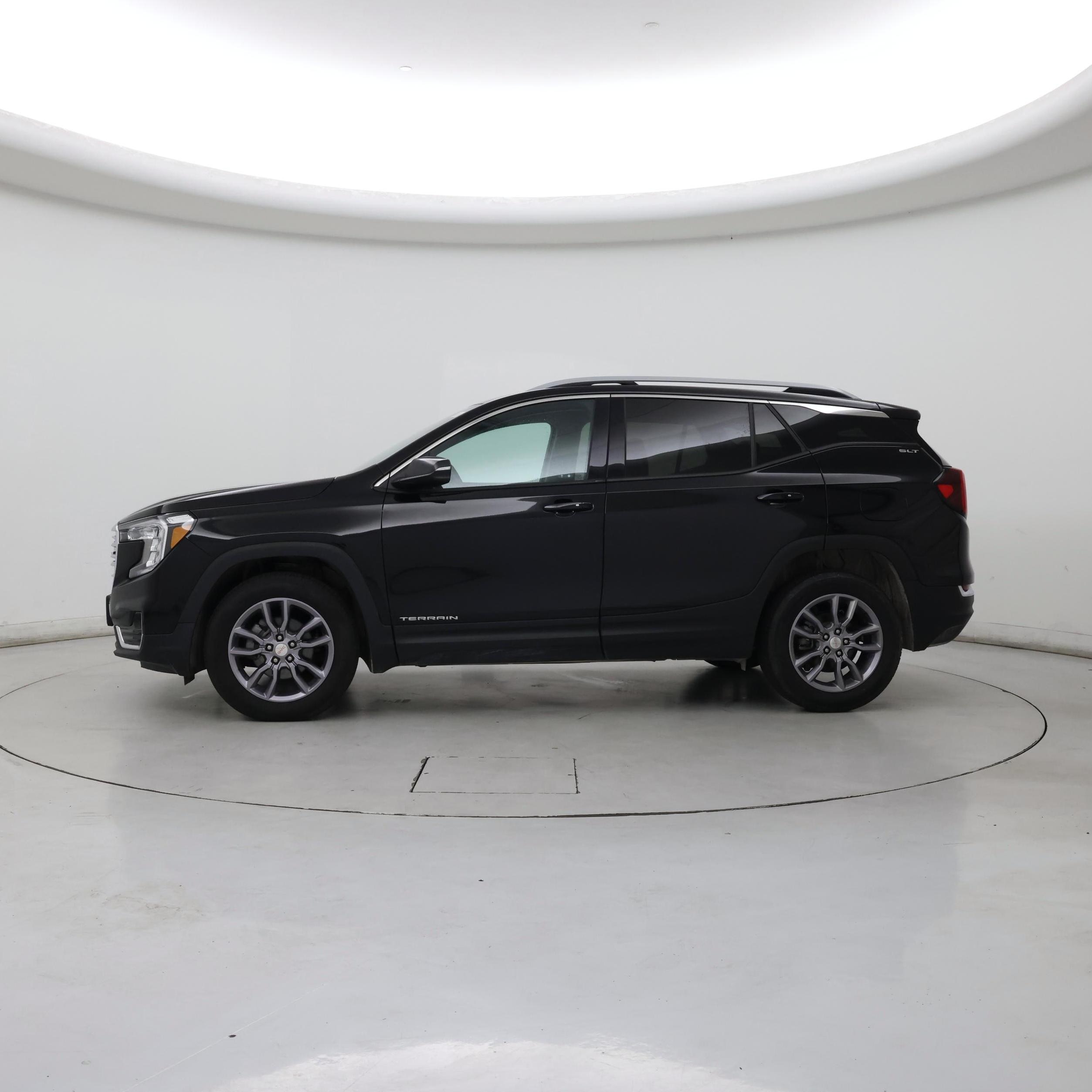 Thumbnail: 2023 GMC Terrain - 3