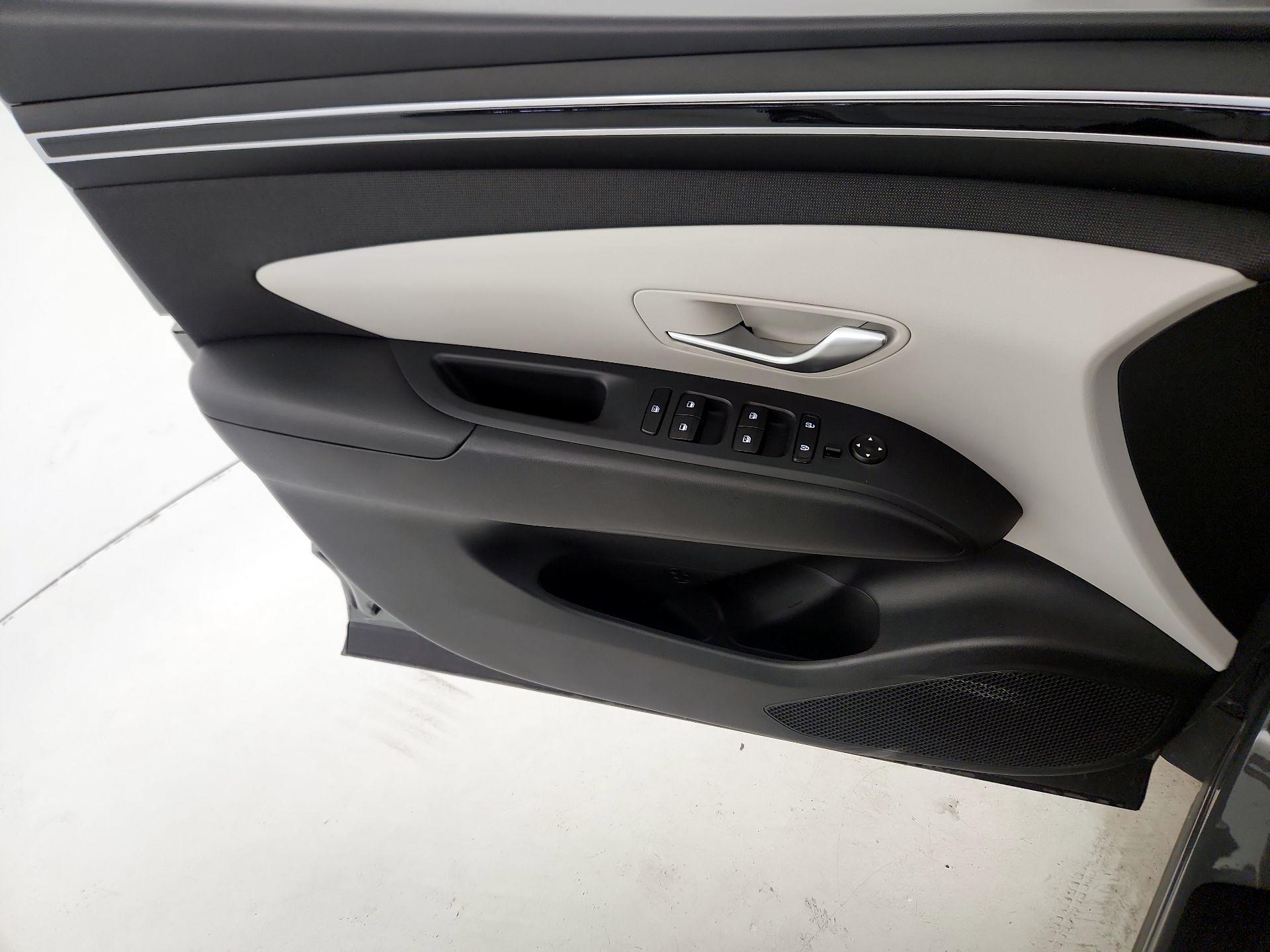 Thumbnail: 2024 Hyundai Tucson - 12