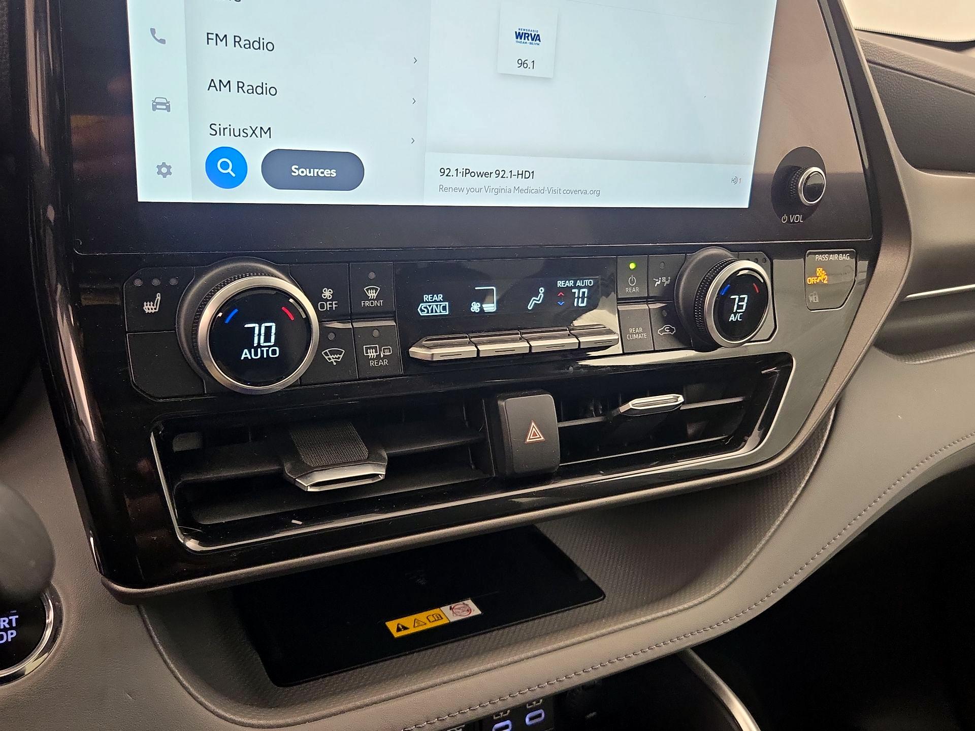 Thumbnail: 2023 Toyota Highlander - 16