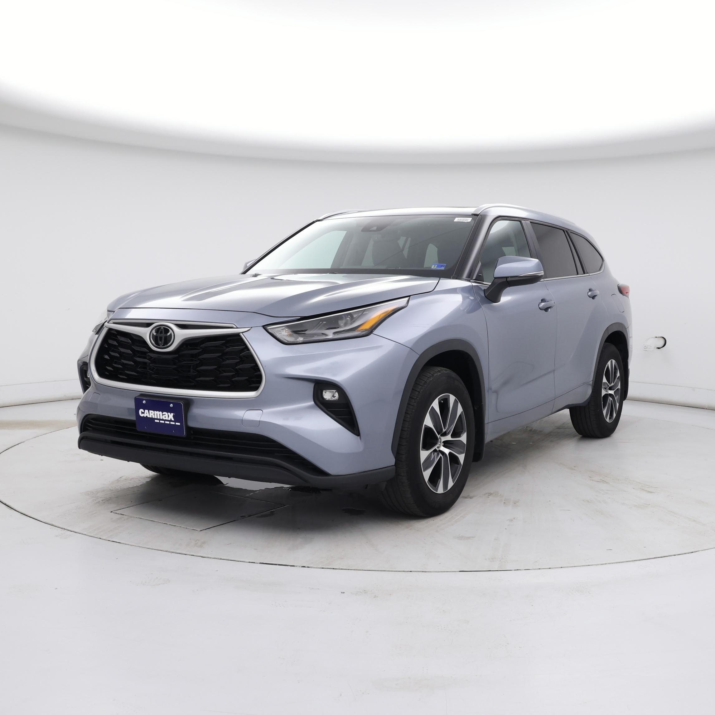 Thumbnail: 2023 Toyota Highlander - 4