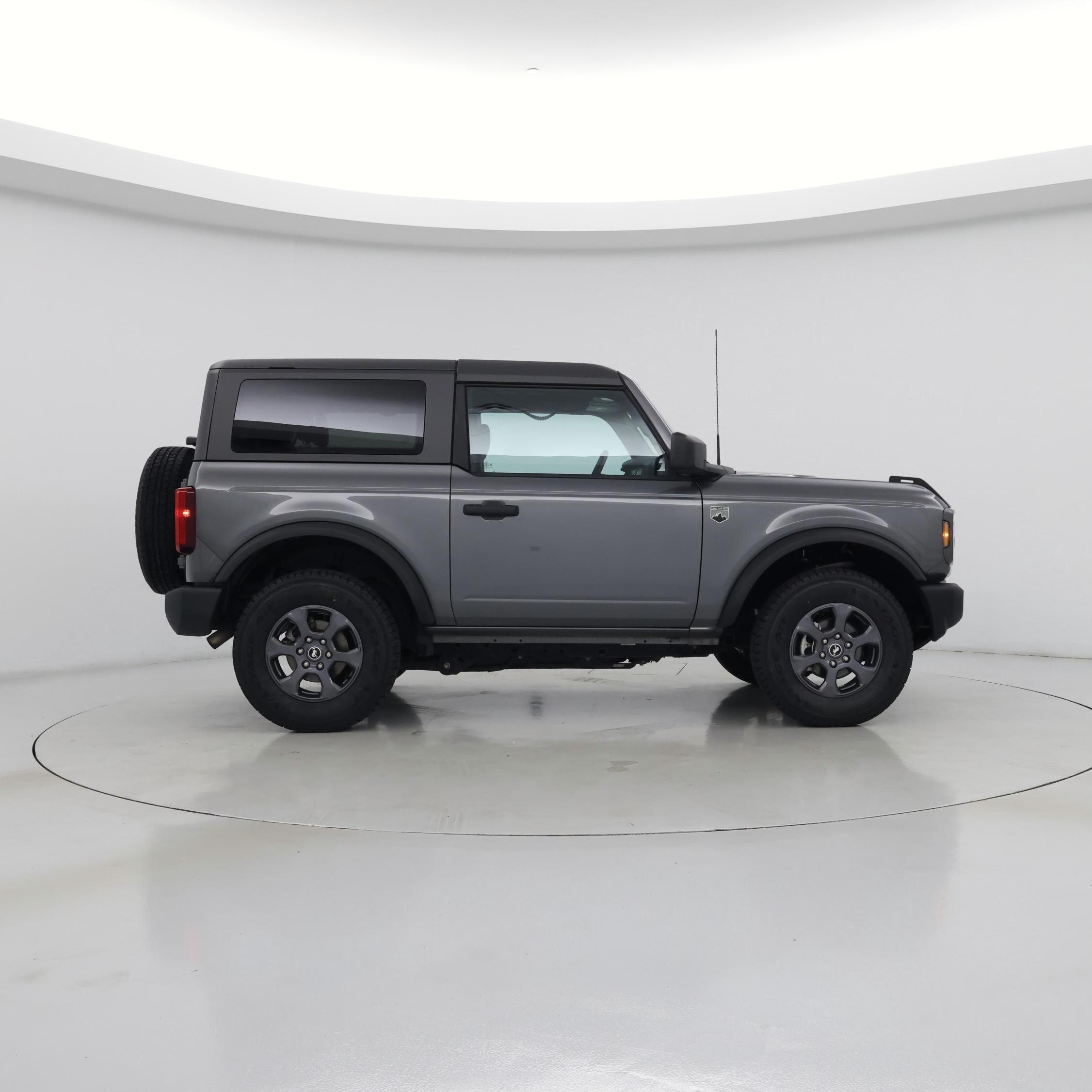 Thumbnail: 2022 Ford Bronco - 7