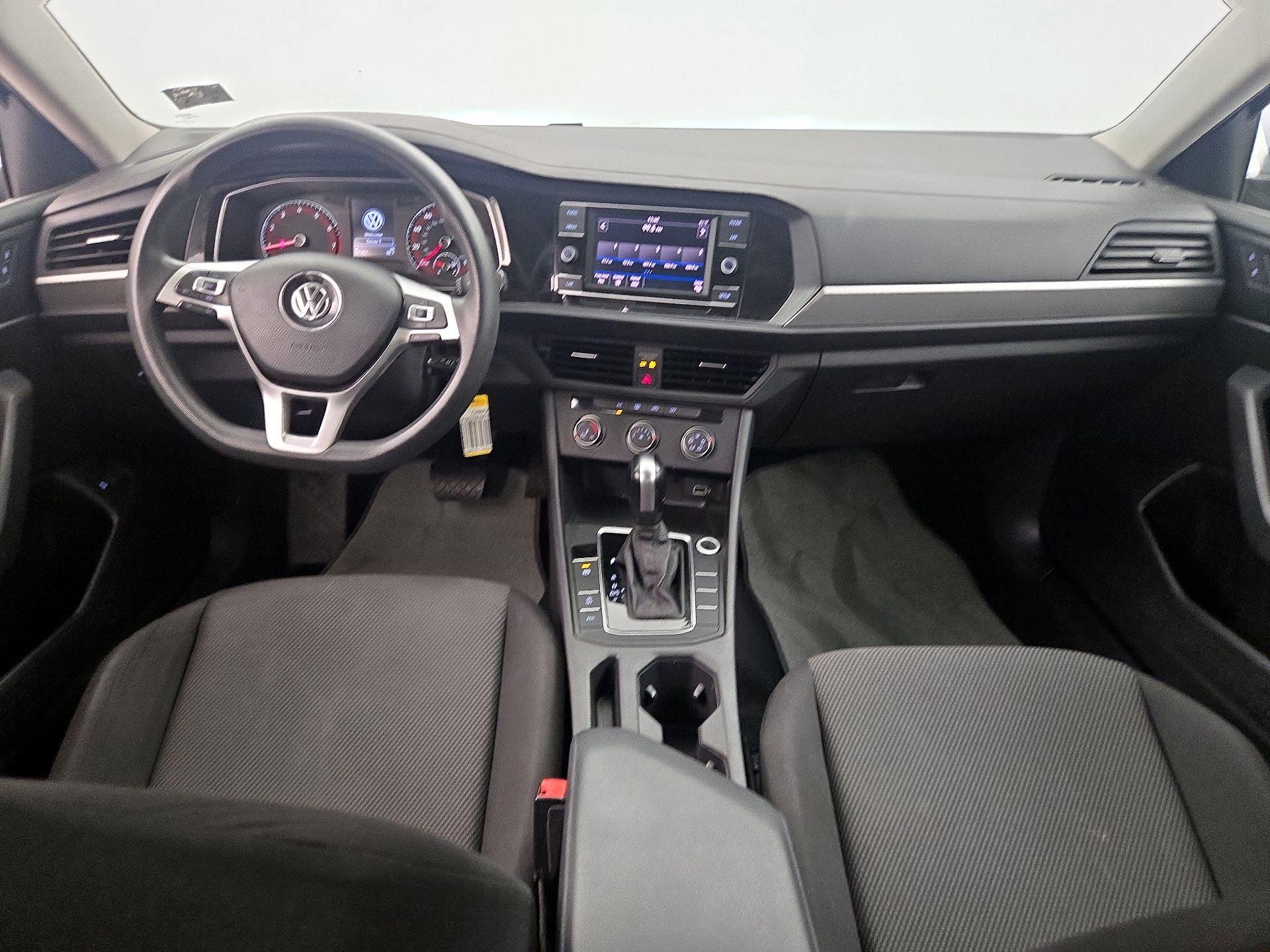 Thumbnail: 2019 Volkswagen Jetta - 9