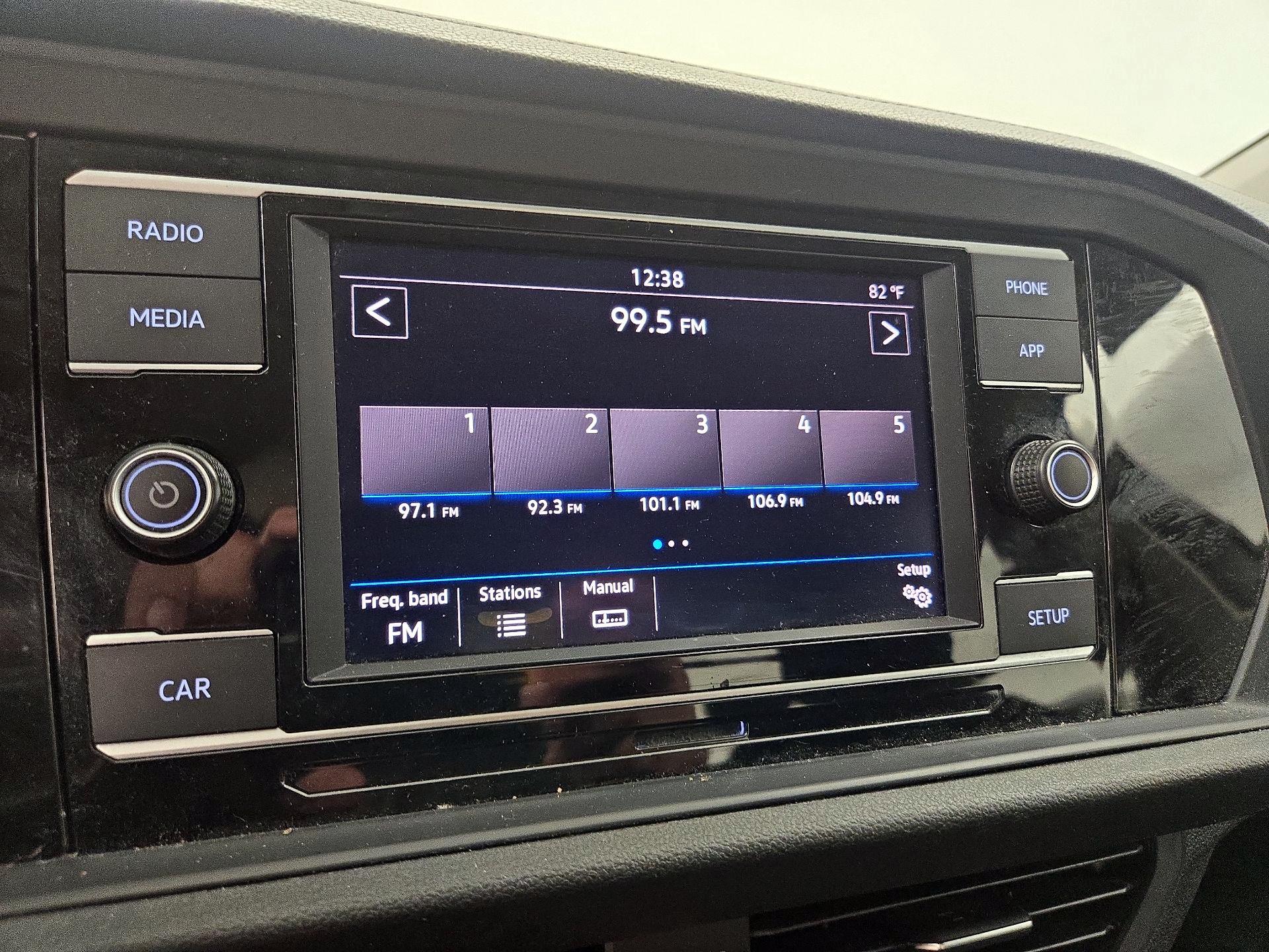 Thumbnail: 2019 Volkswagen Jetta - 15