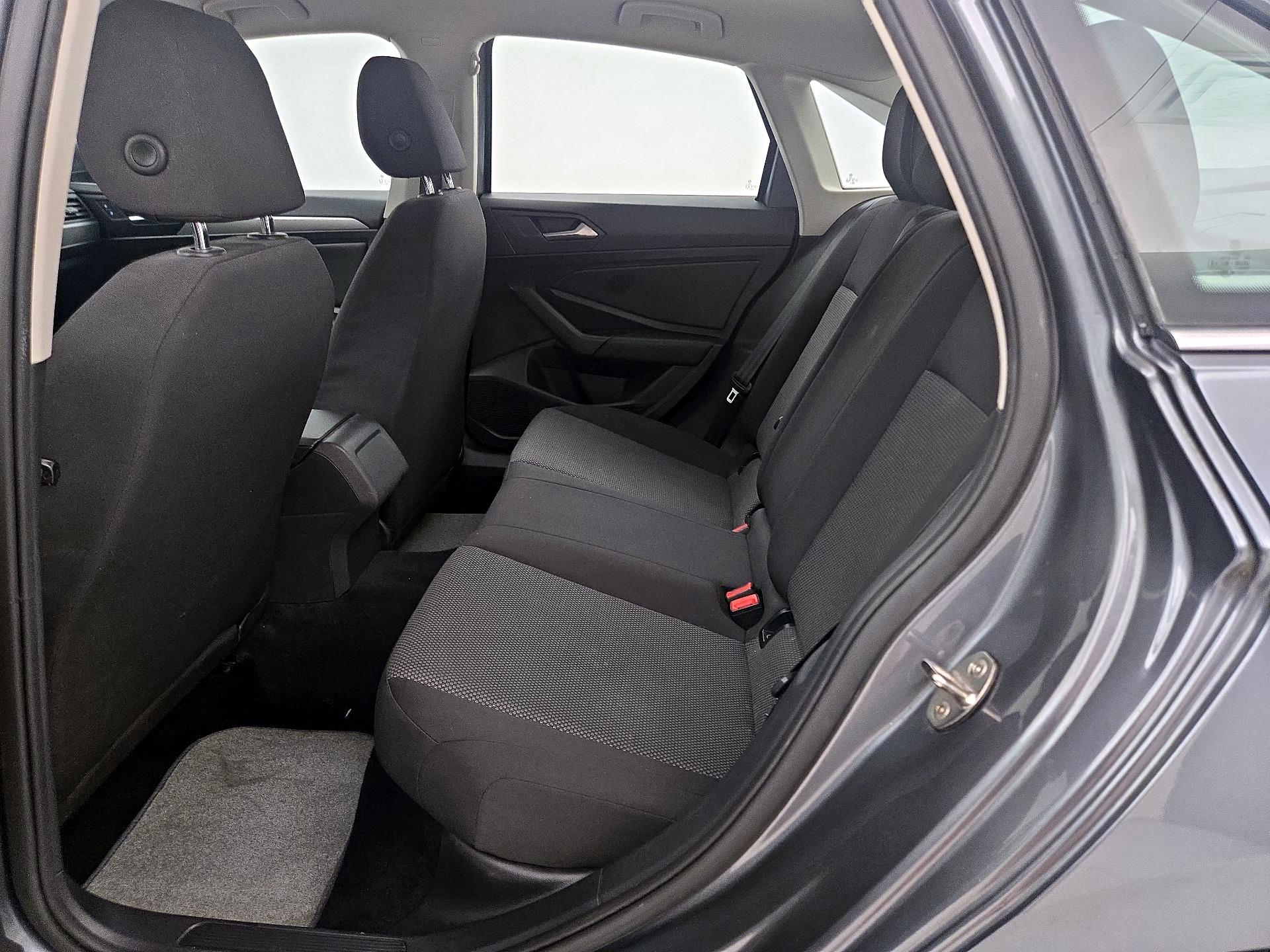 Thumbnail: 2019 Volkswagen Jetta - 19