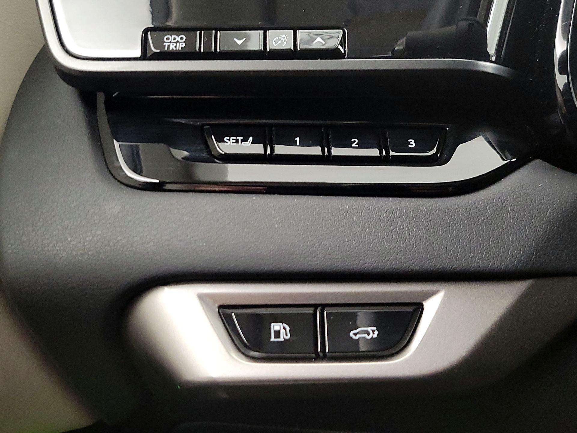 Thumbnail: 2023 Lexus RX - 13