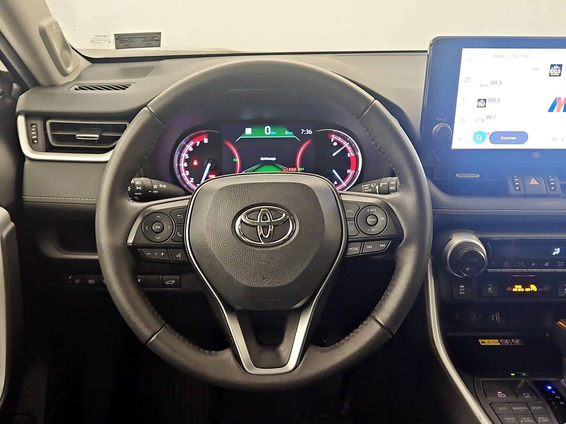 Thumbnail: 2024 Toyota RAV4 - 10