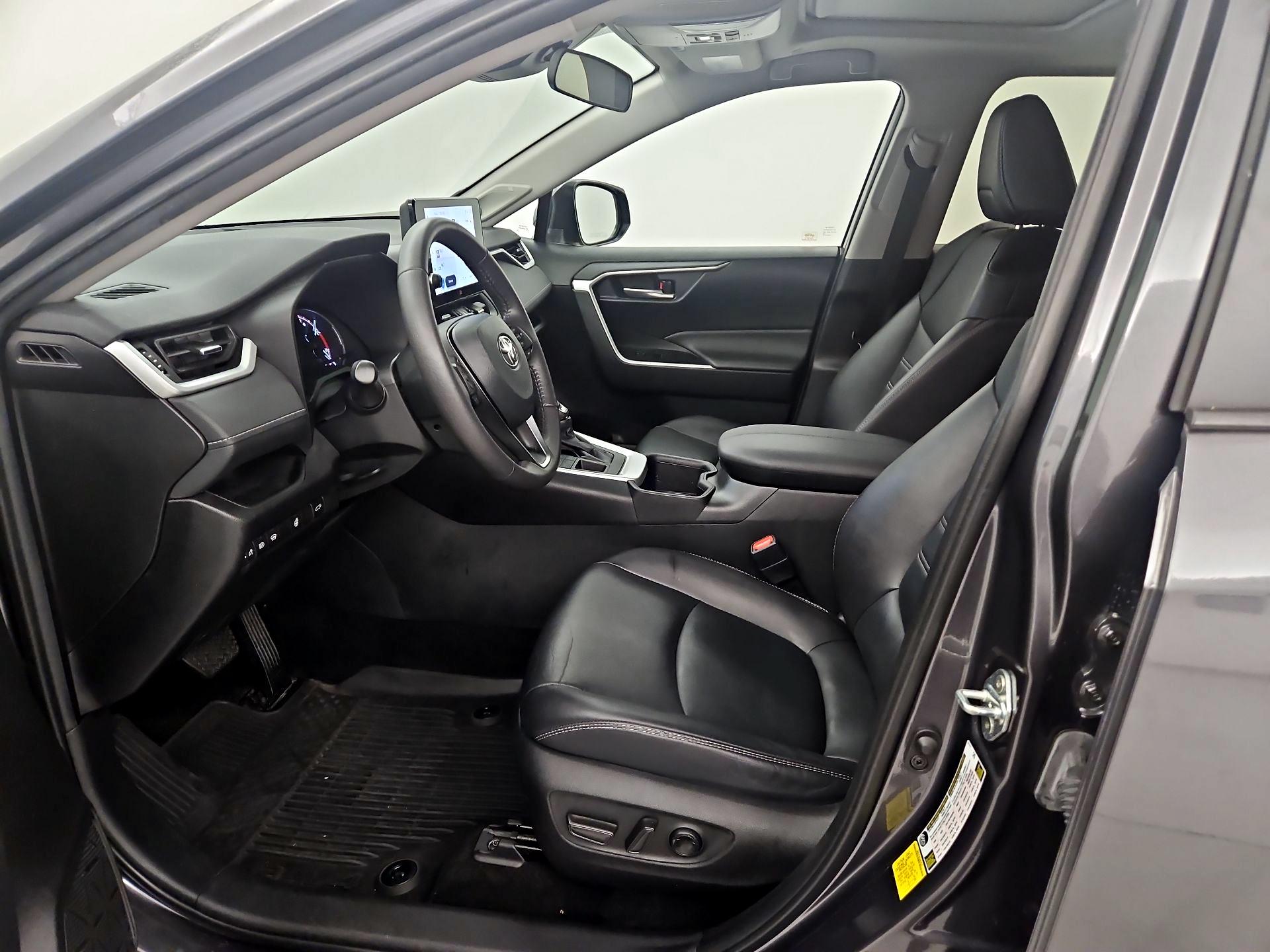 Thumbnail: 2024 Toyota RAV4 - 11