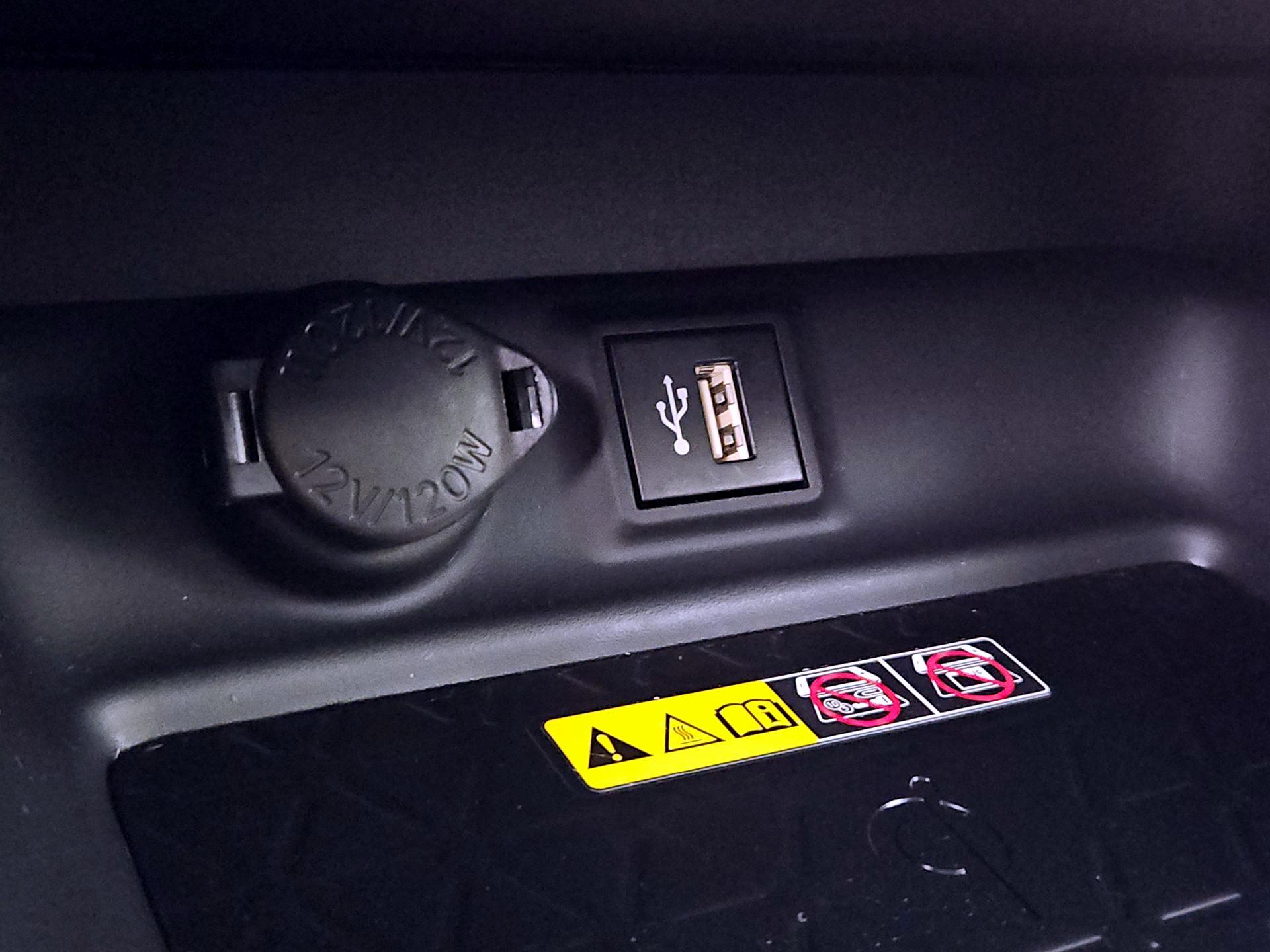 Thumbnail: 2024 Toyota RAV4 - 18