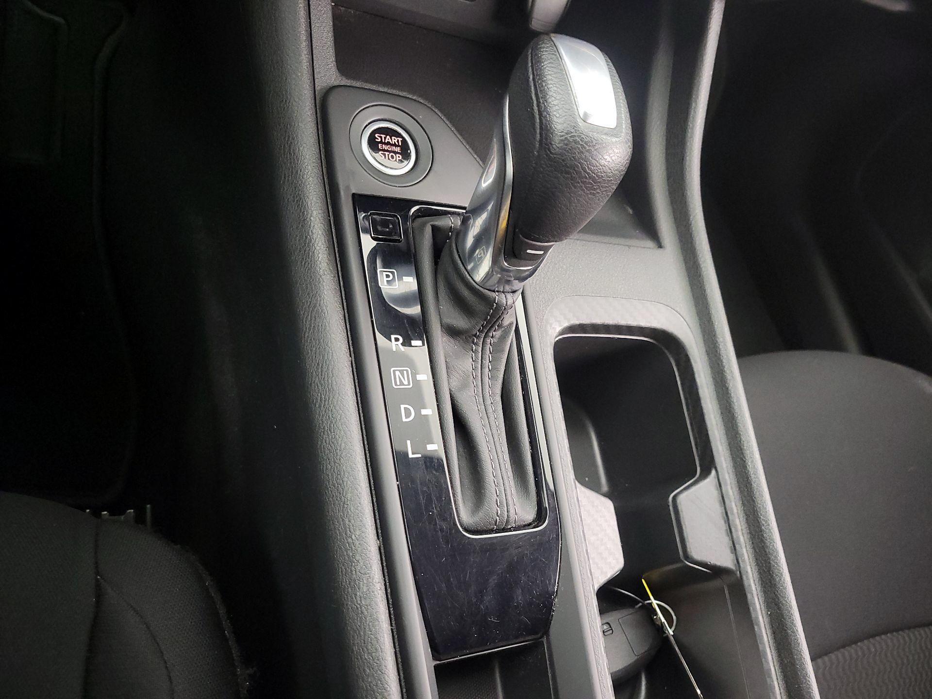 Thumbnail: 2023 Nissan Sentra - 17