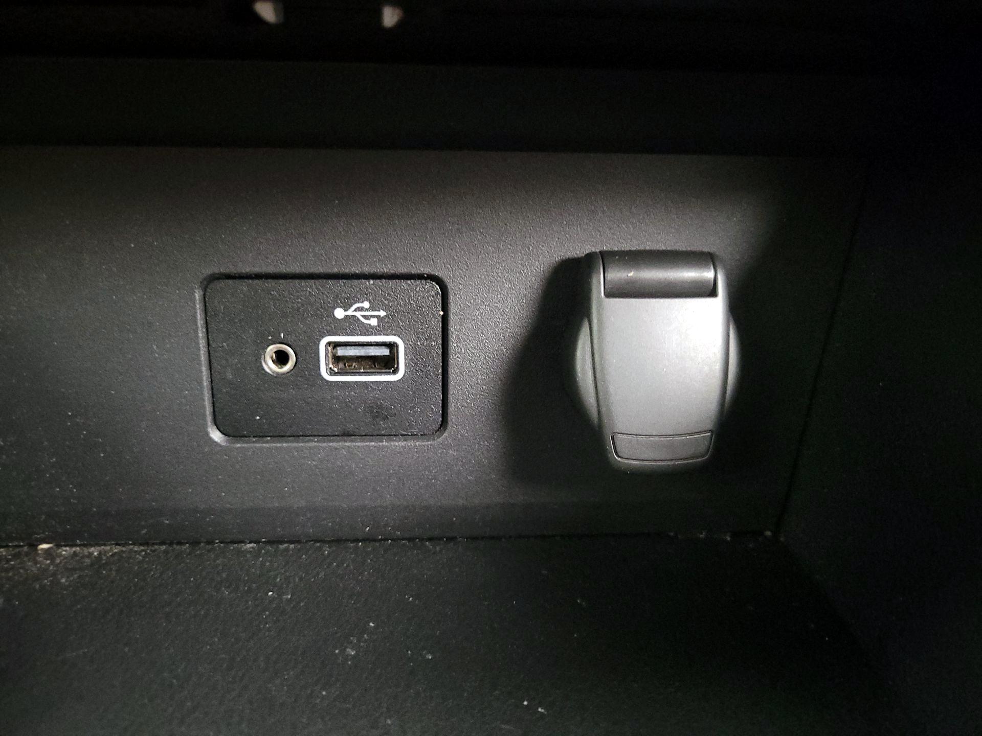 Thumbnail: 2023 Nissan Sentra - 18