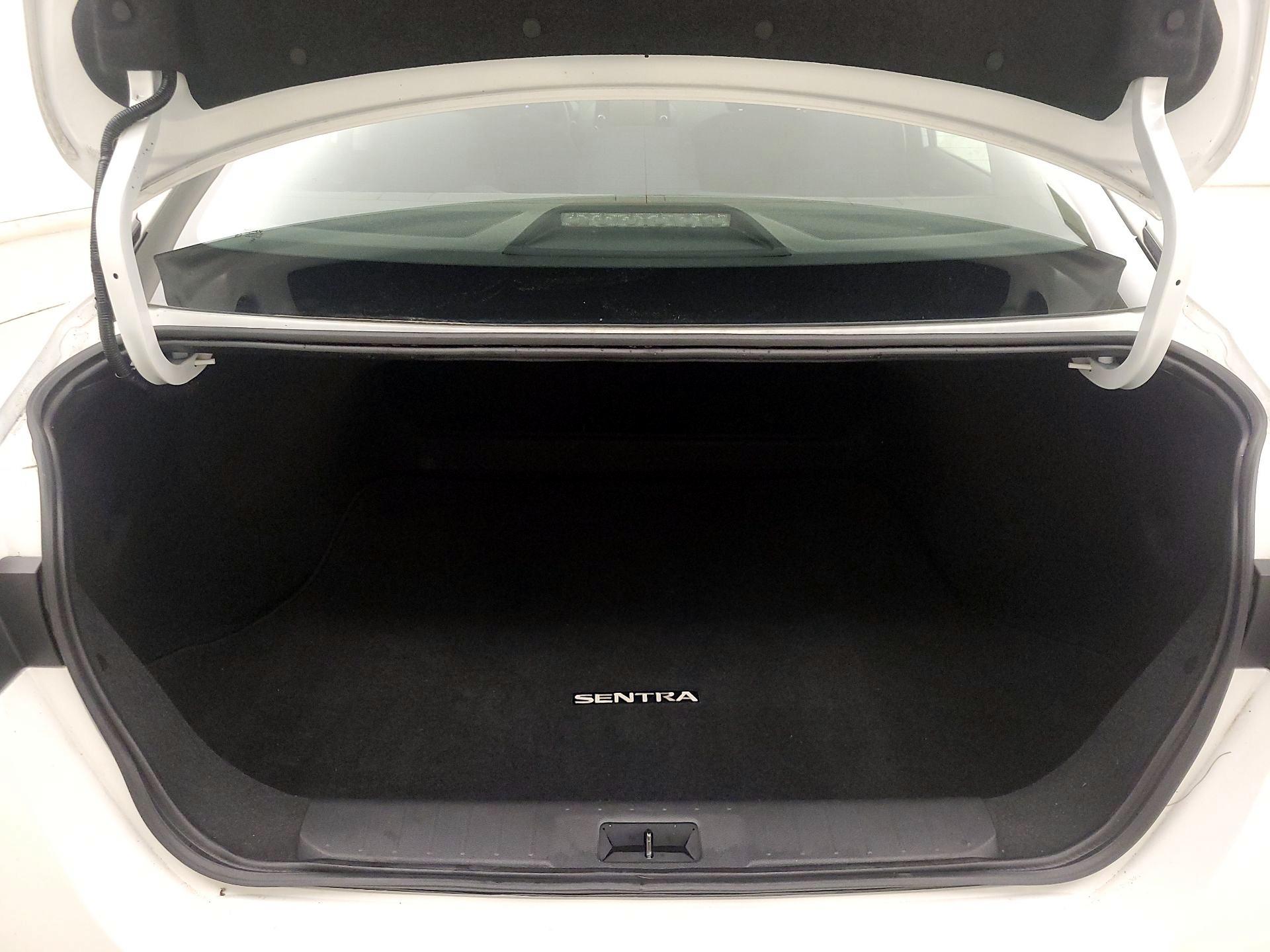 Thumbnail: 2023 Nissan Sentra - 20