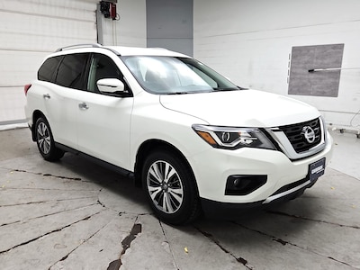 2020 Nissan Pathfinder SV