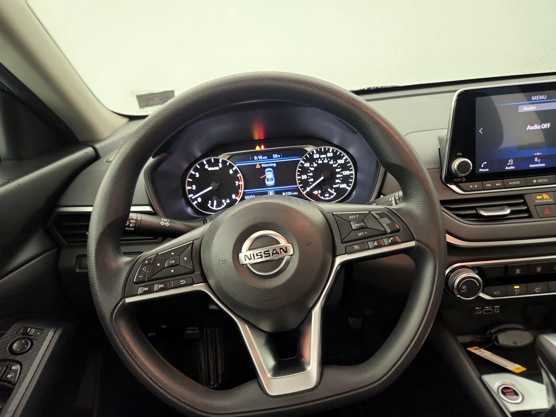 Thumbnail: 2020 Nissan Altima - 10