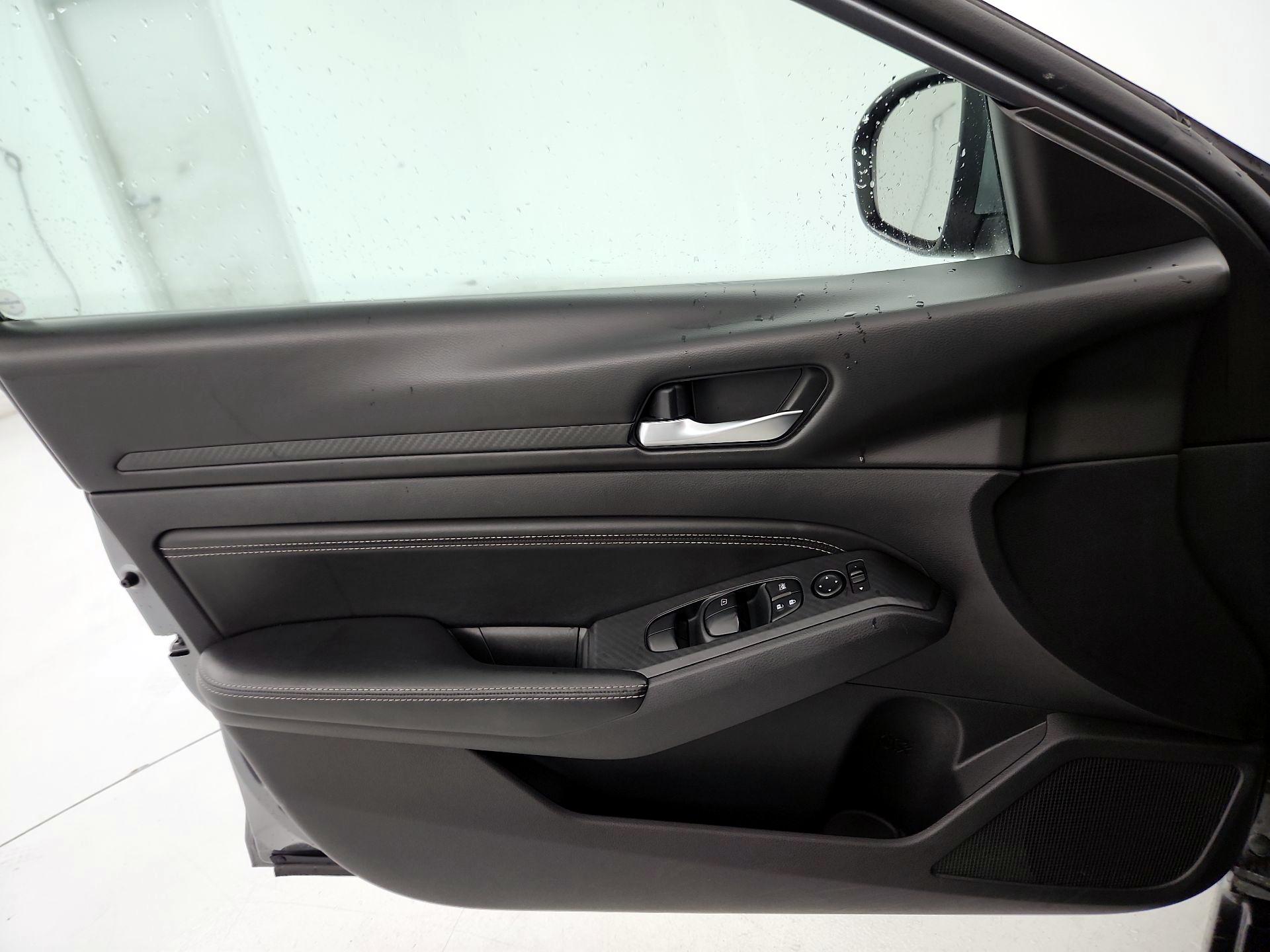 Thumbnail: 2020 Nissan Altima - 12