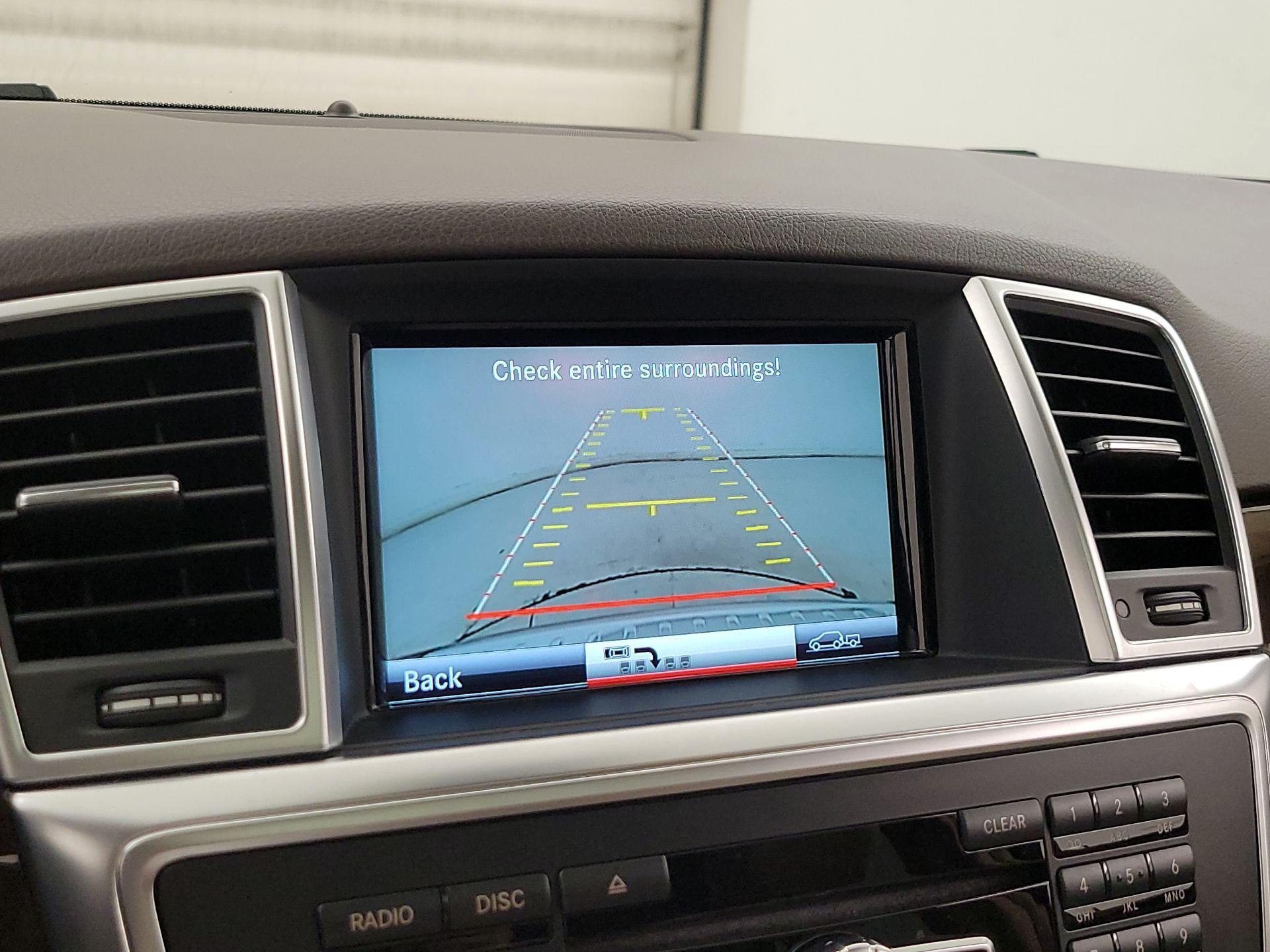 Thumbnail: 2015 Mercedes-Benz M-Class - 15