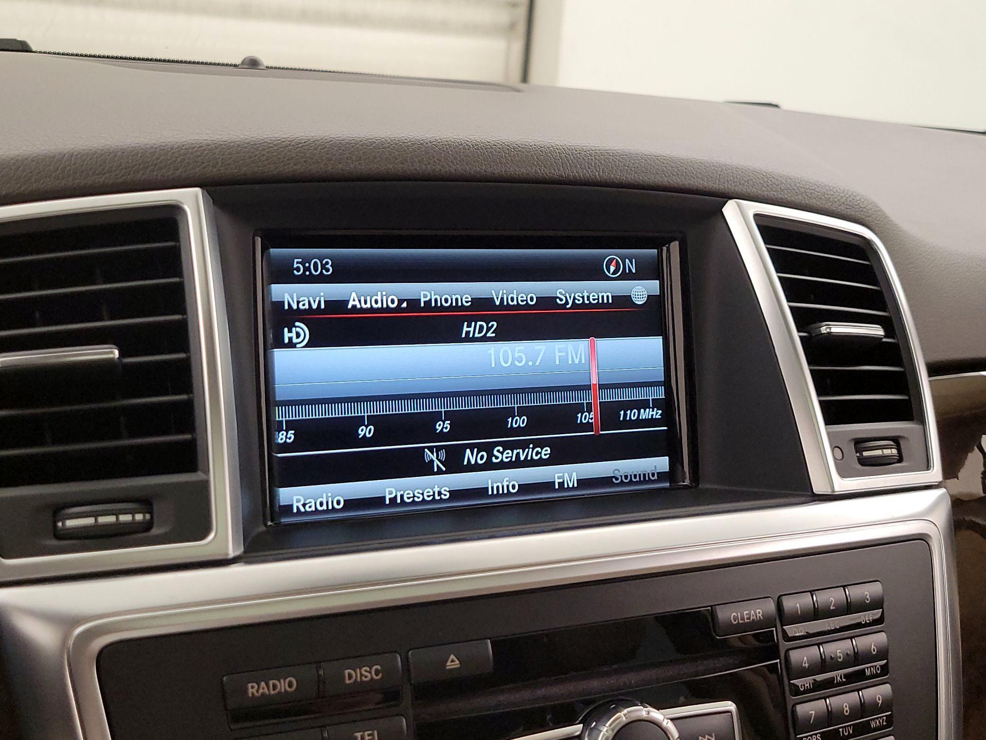 Thumbnail: 2015 Mercedes-Benz M-Class - 16