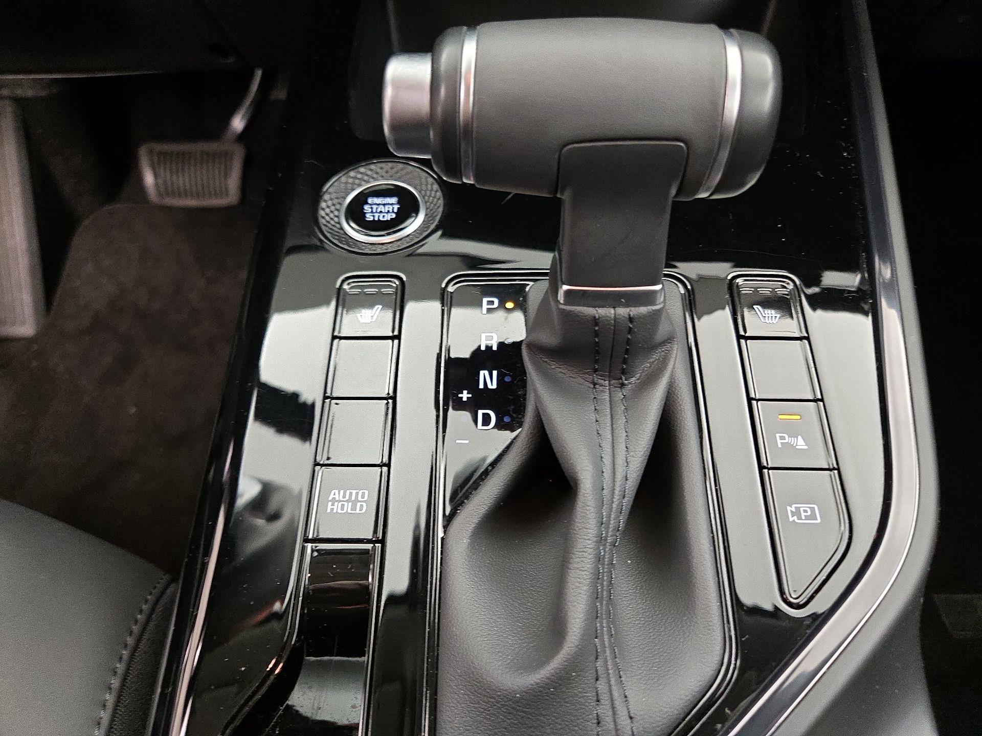 Thumbnail: 2024 Kia Niro - 18