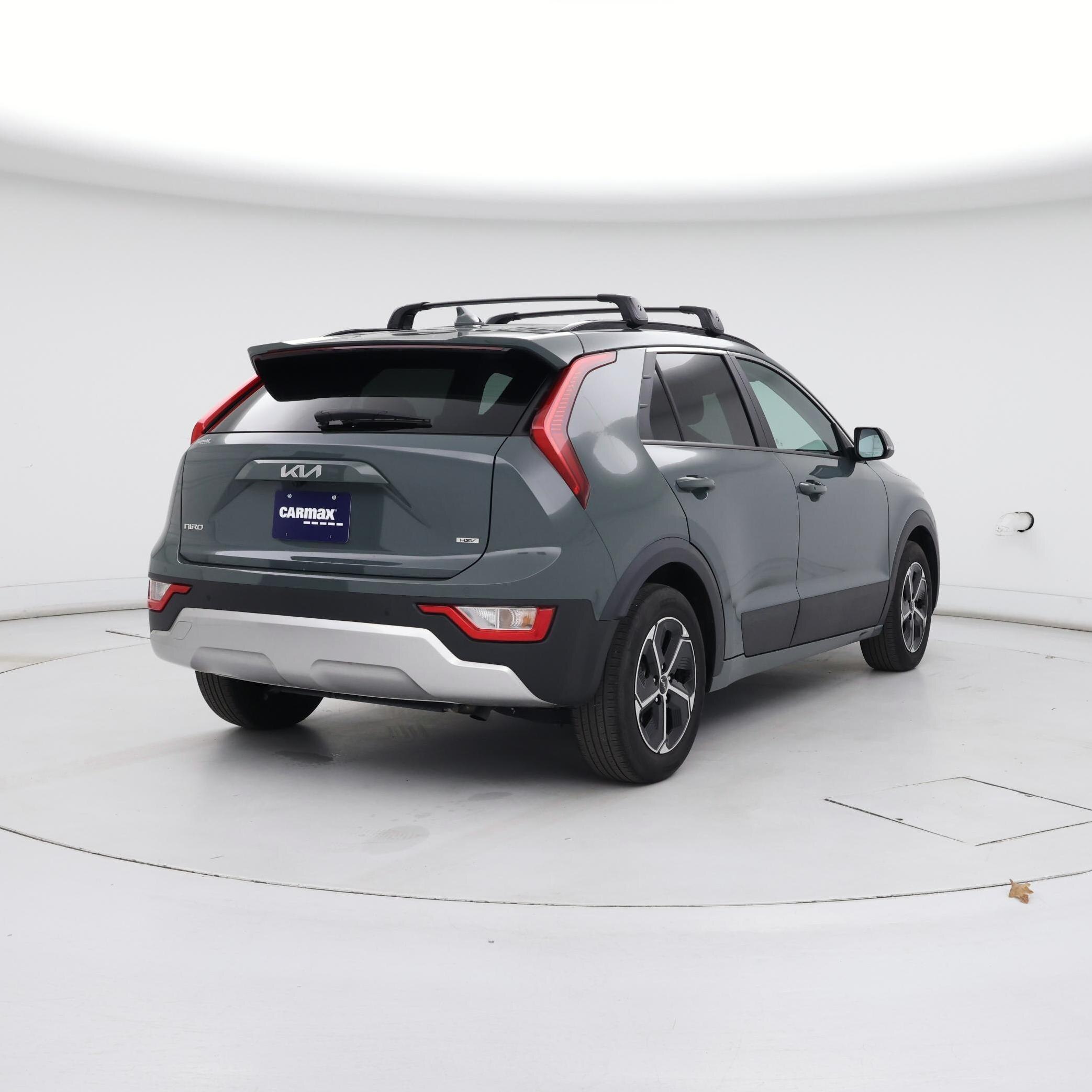 Thumbnail: 2024 Kia Niro - 8
