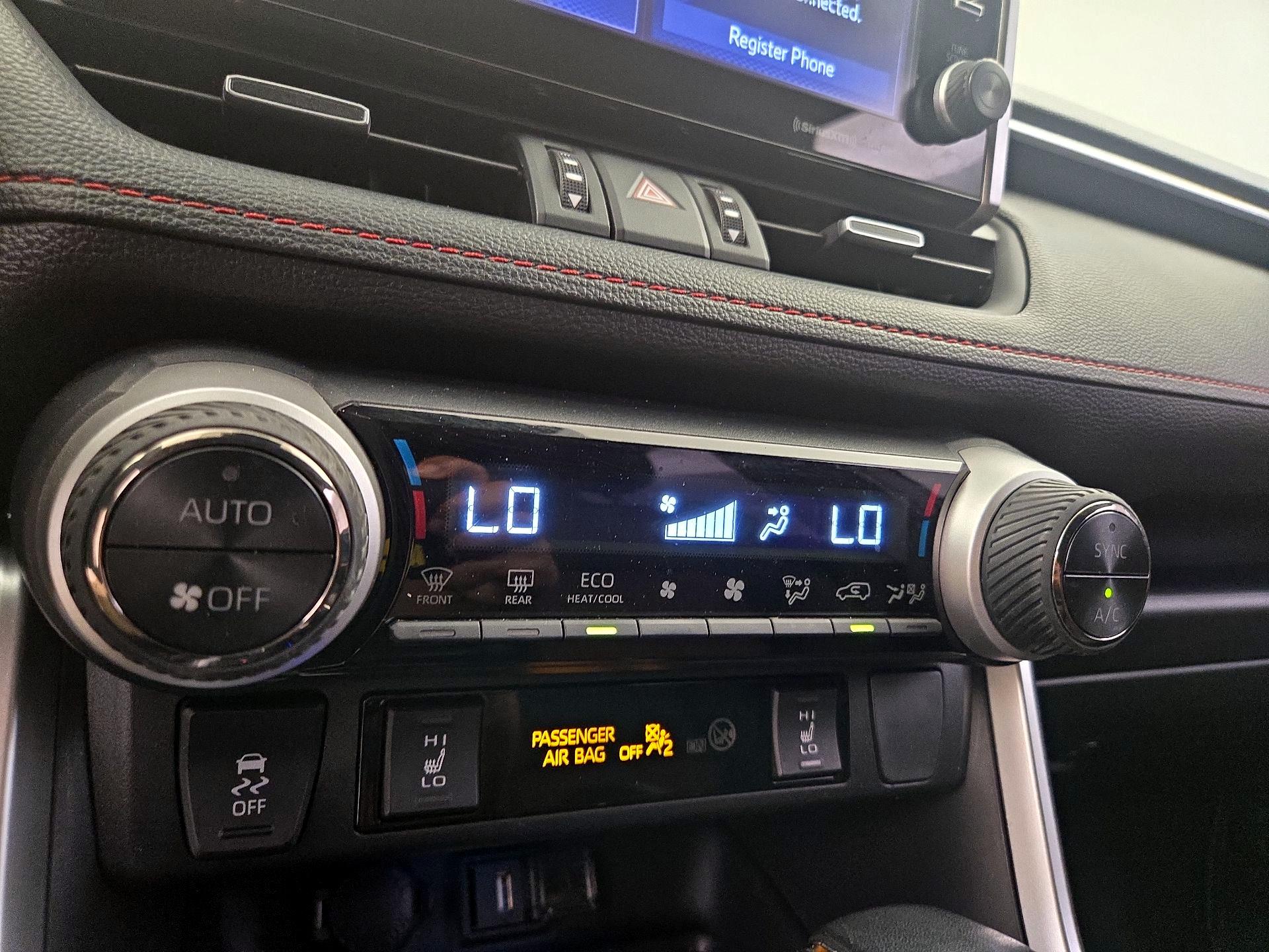 Thumbnail: 2022 Toyota RAV4 - 16