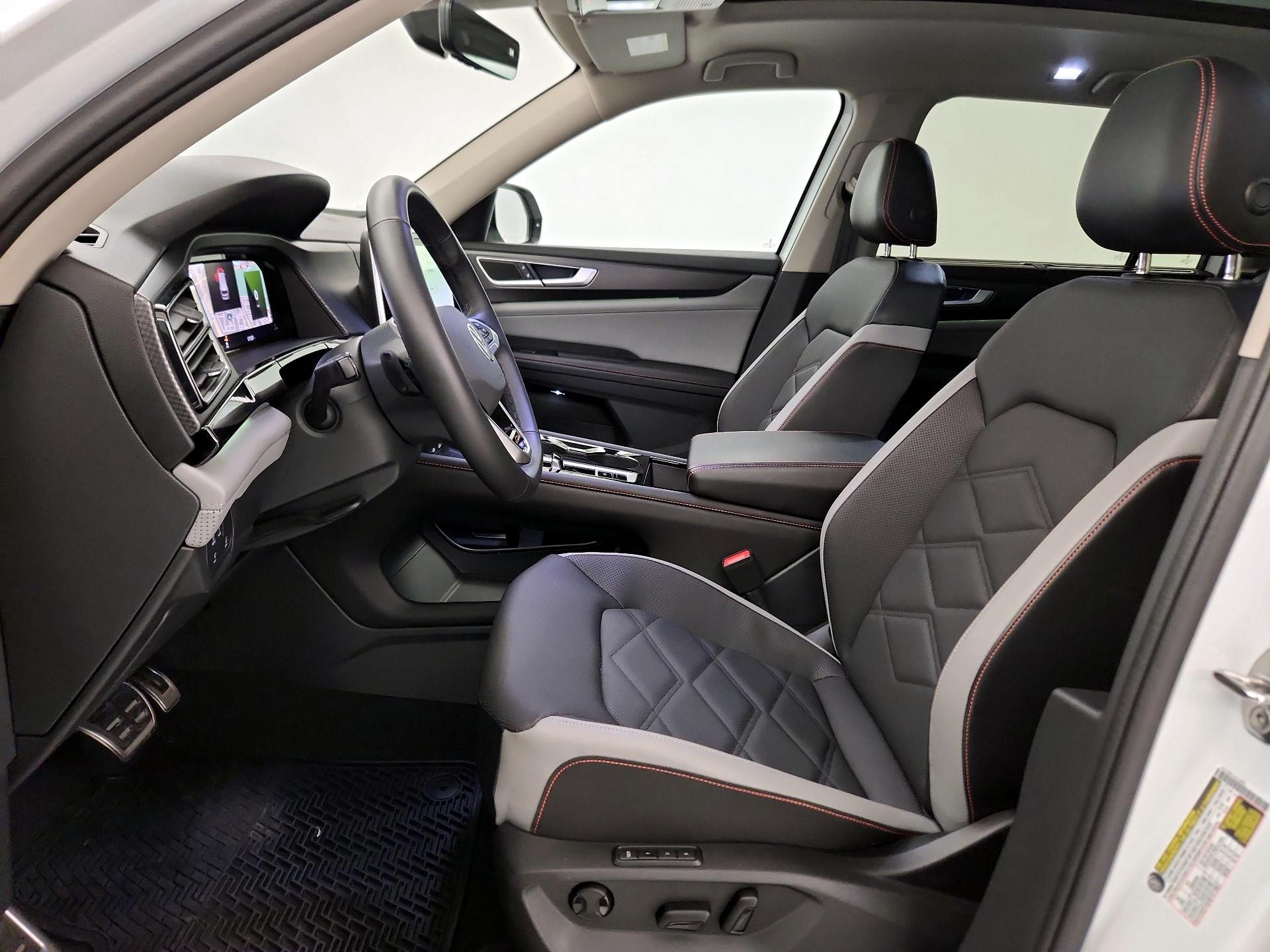 Thumbnail: 2024 Volkswagen Atlas - 11