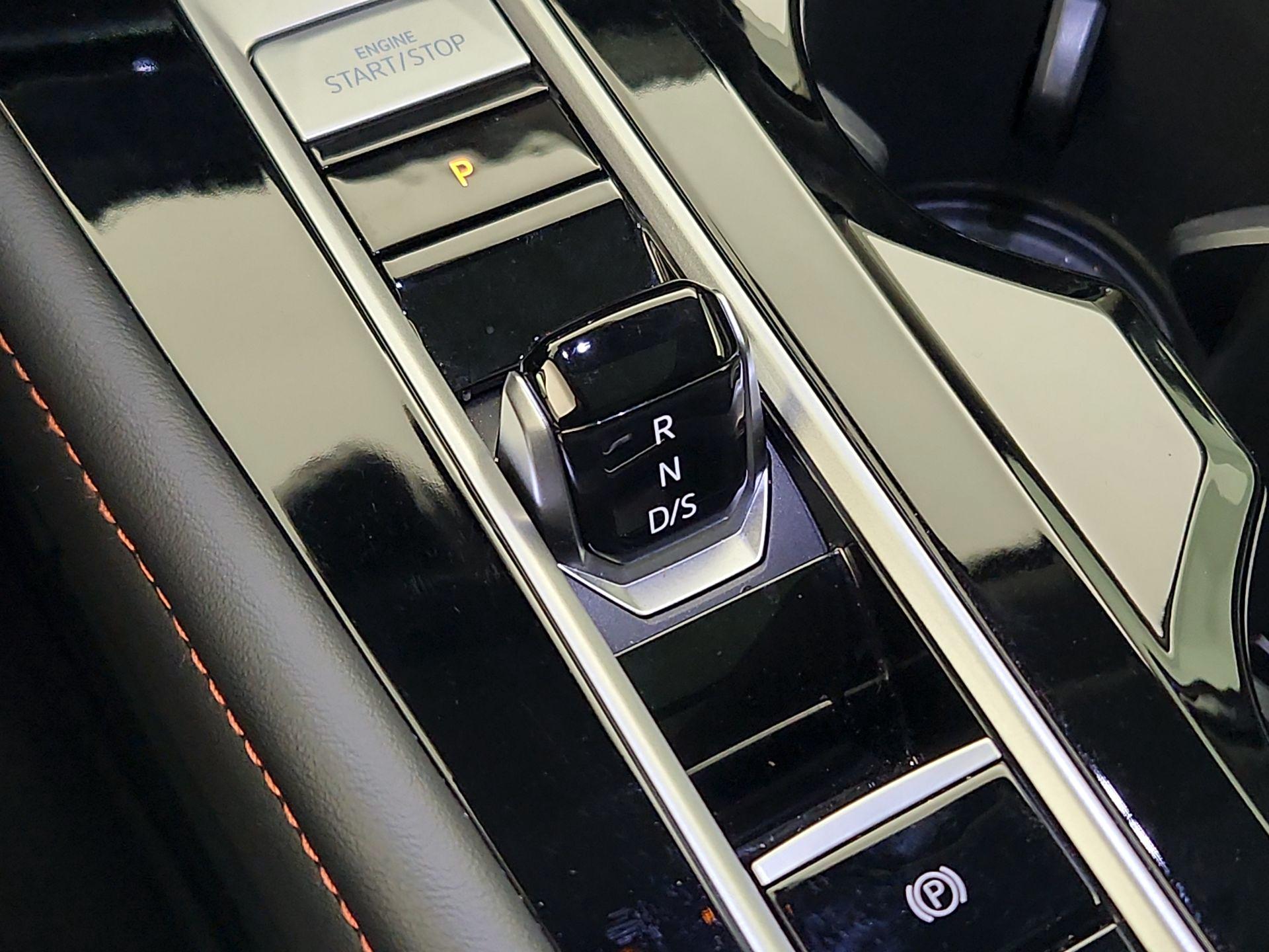 Thumbnail: 2024 Volkswagen Atlas - 18
