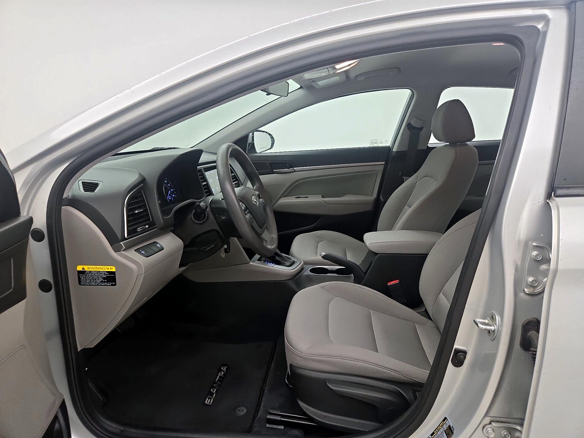 Thumbnail: 2017 Hyundai Elantra - 11