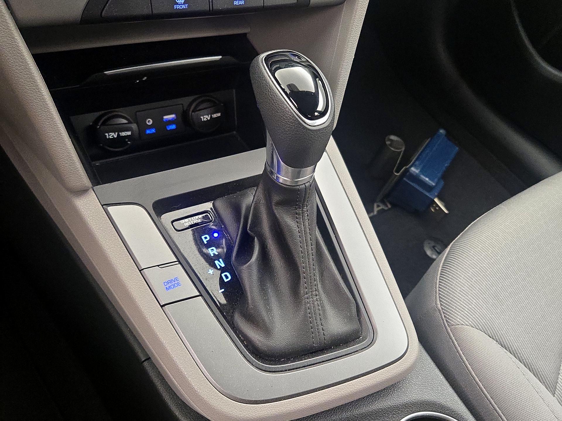 Thumbnail: 2017 Hyundai Elantra - 17