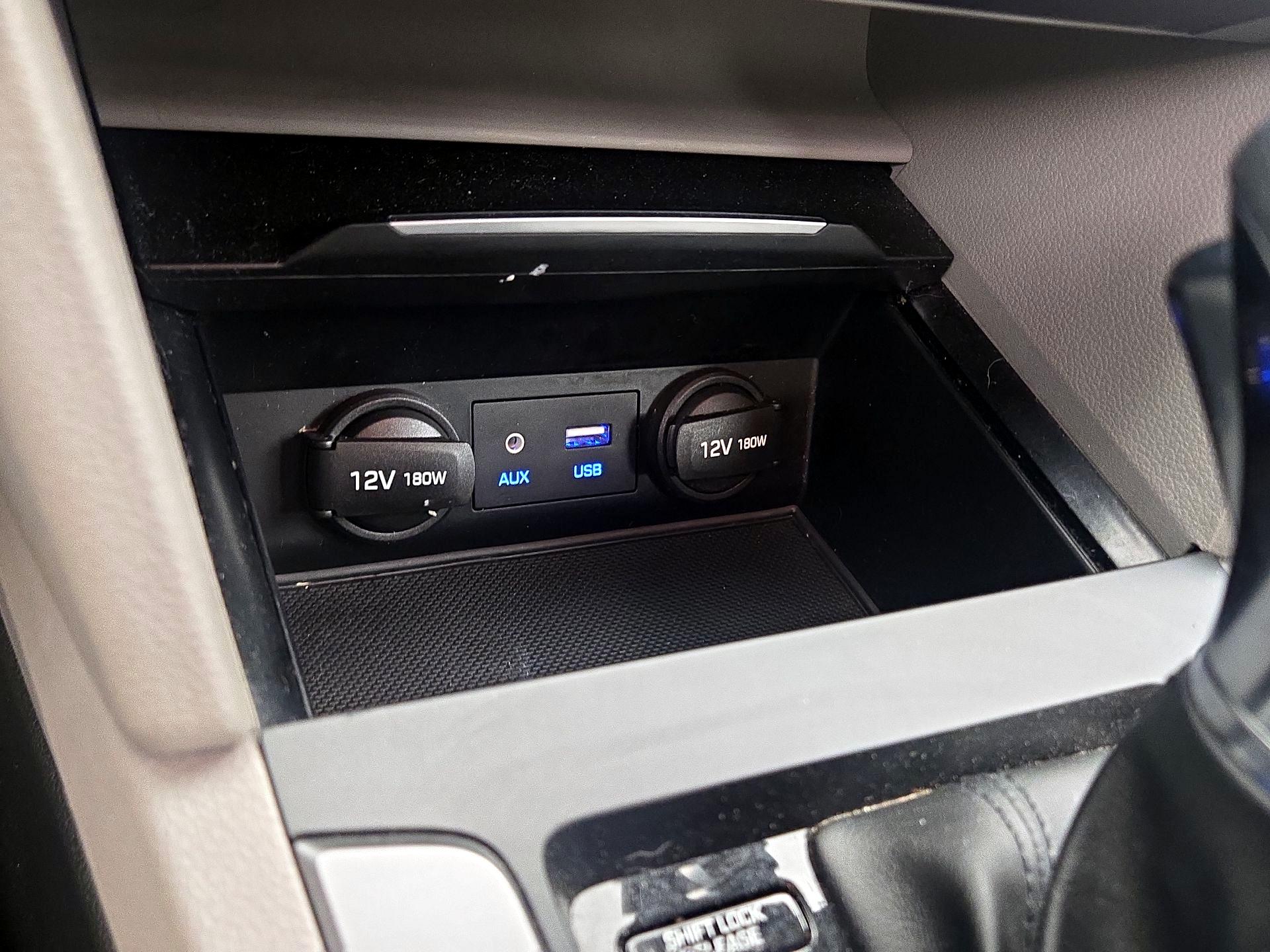 Thumbnail: 2017 Hyundai Elantra - 18