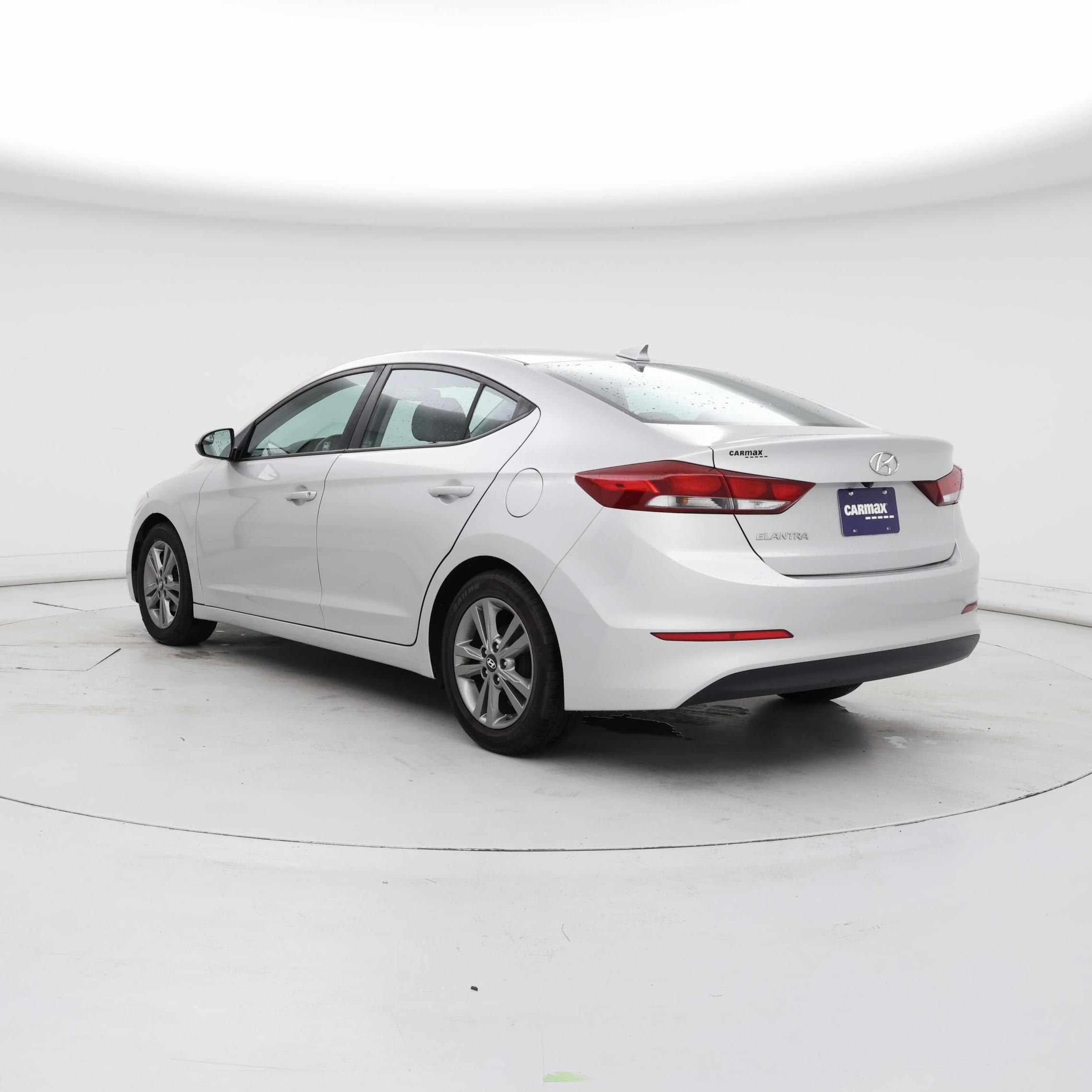 Thumbnail: 2017 Hyundai Elantra - 2