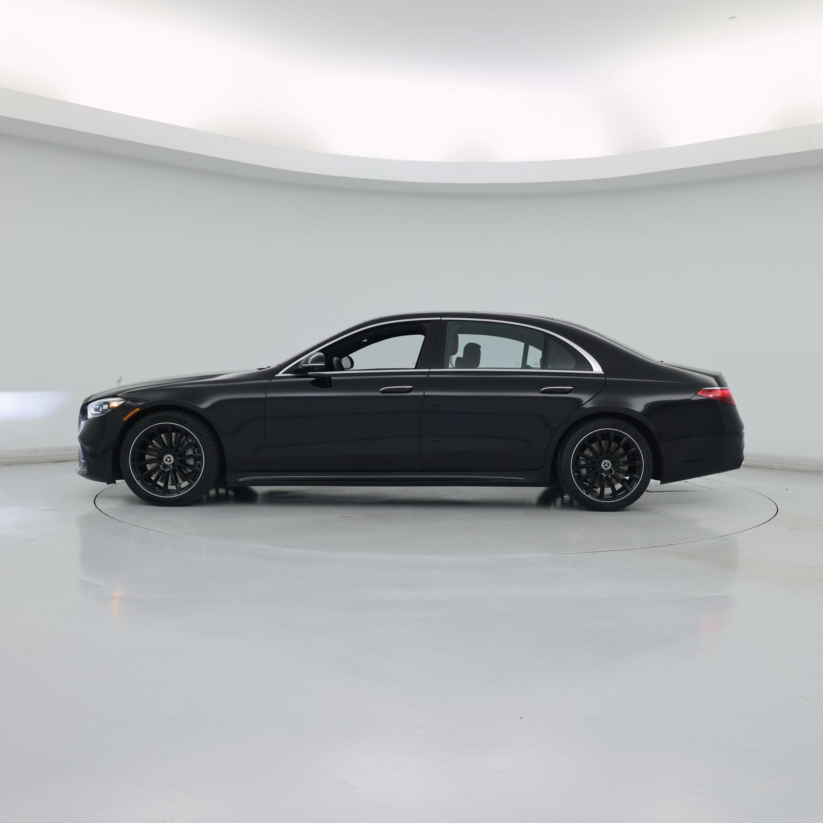 Thumbnail: 2022 Mercedes-Benz S-Class - 3