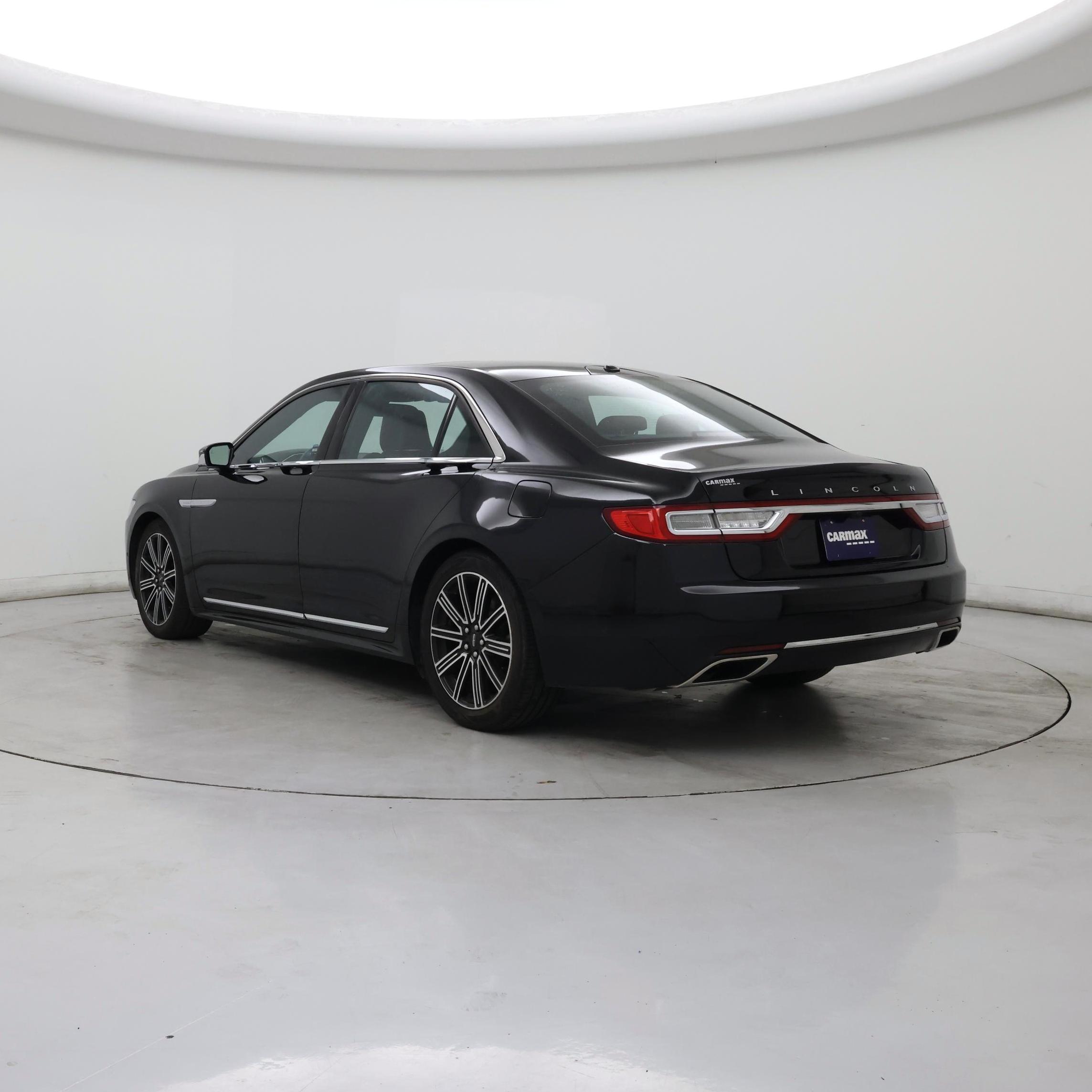 Thumbnail: 2017 Lincoln Continental - 2