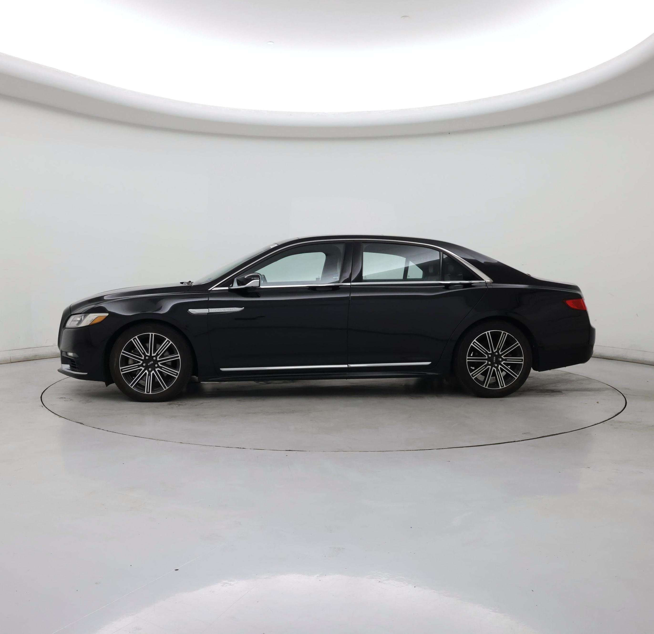 Thumbnail: 2017 Lincoln Continental - 3