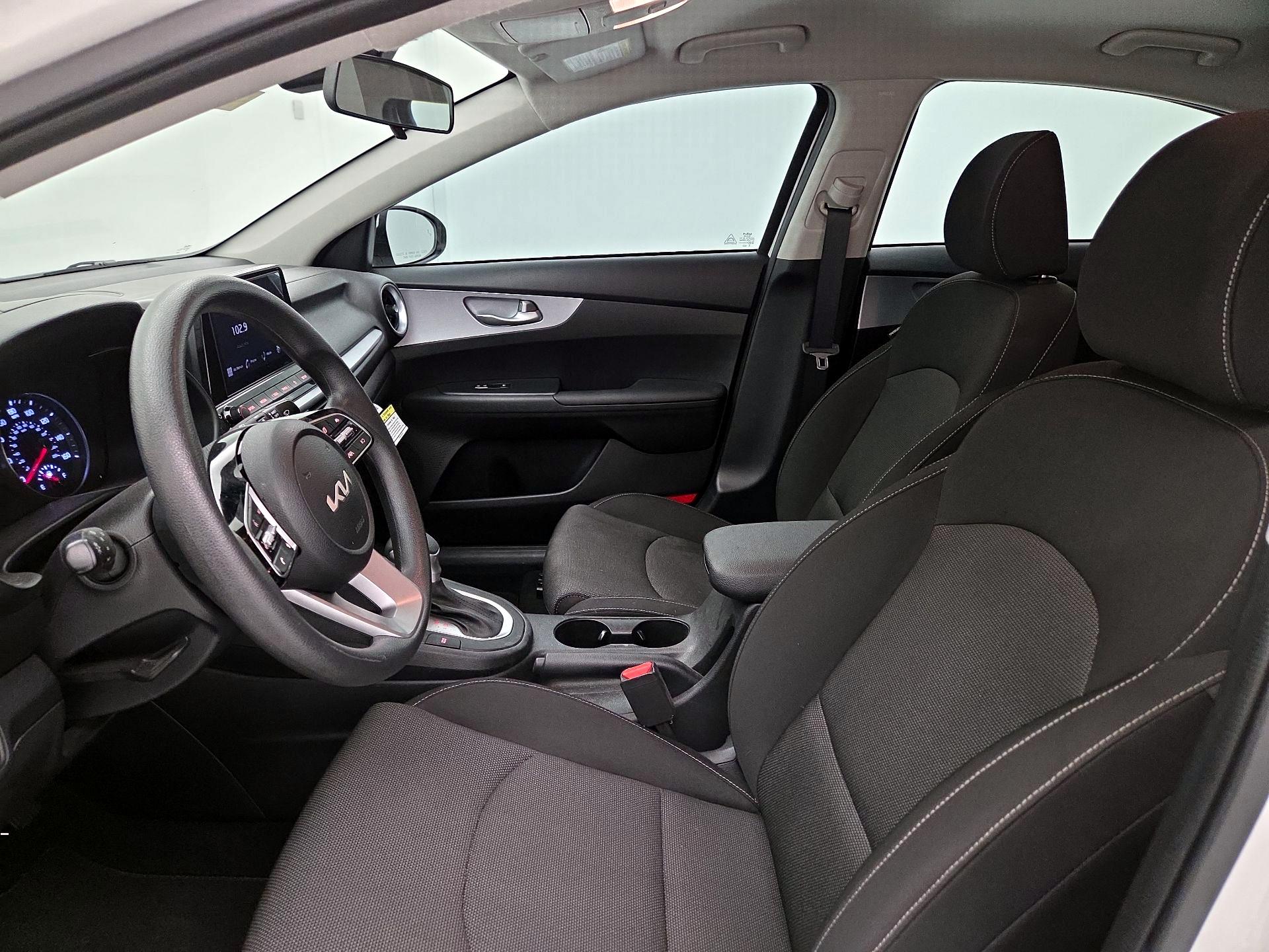 Thumbnail: 2024 Kia Forte - 11