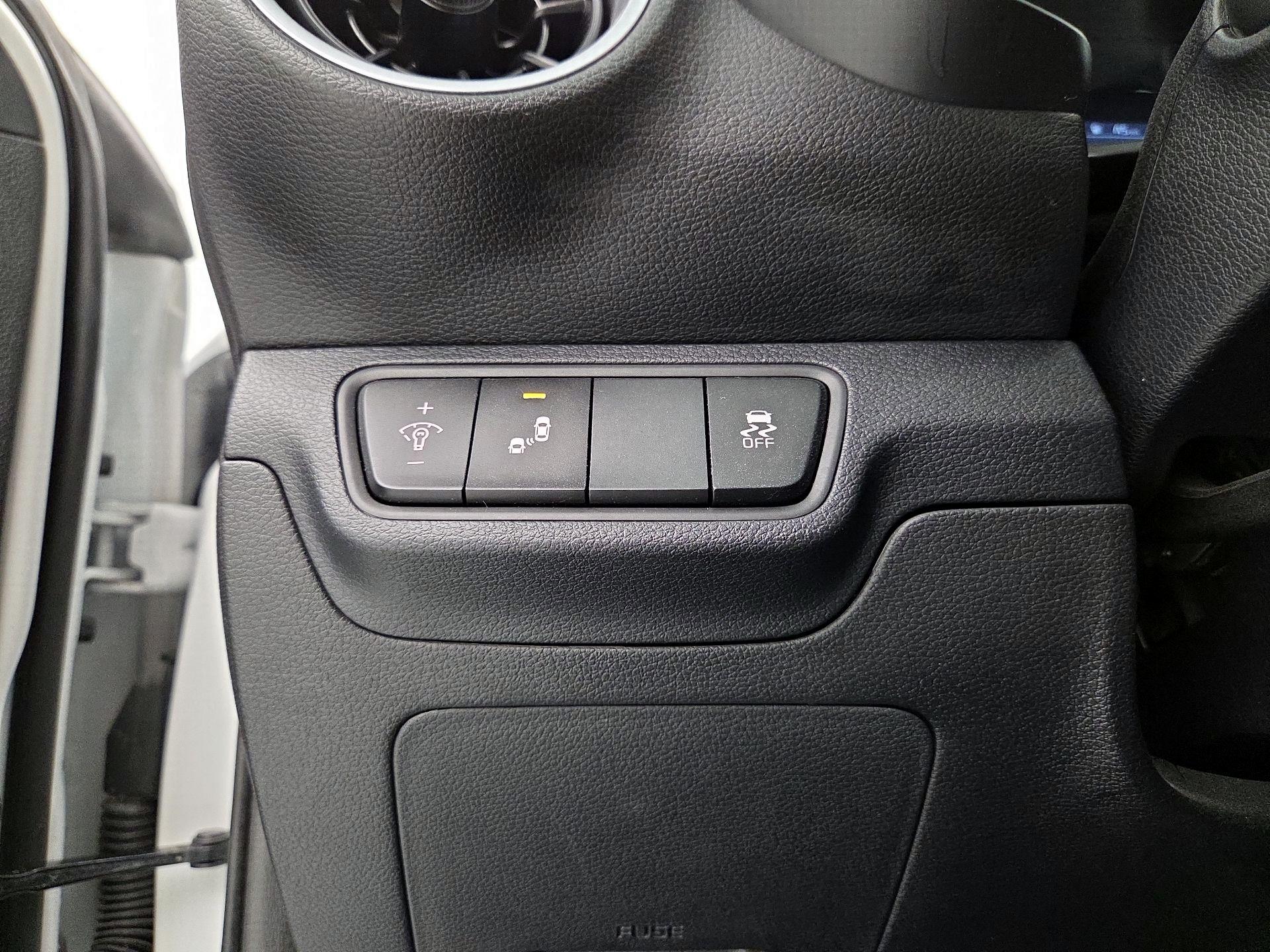 Thumbnail: 2024 Kia Forte - 13