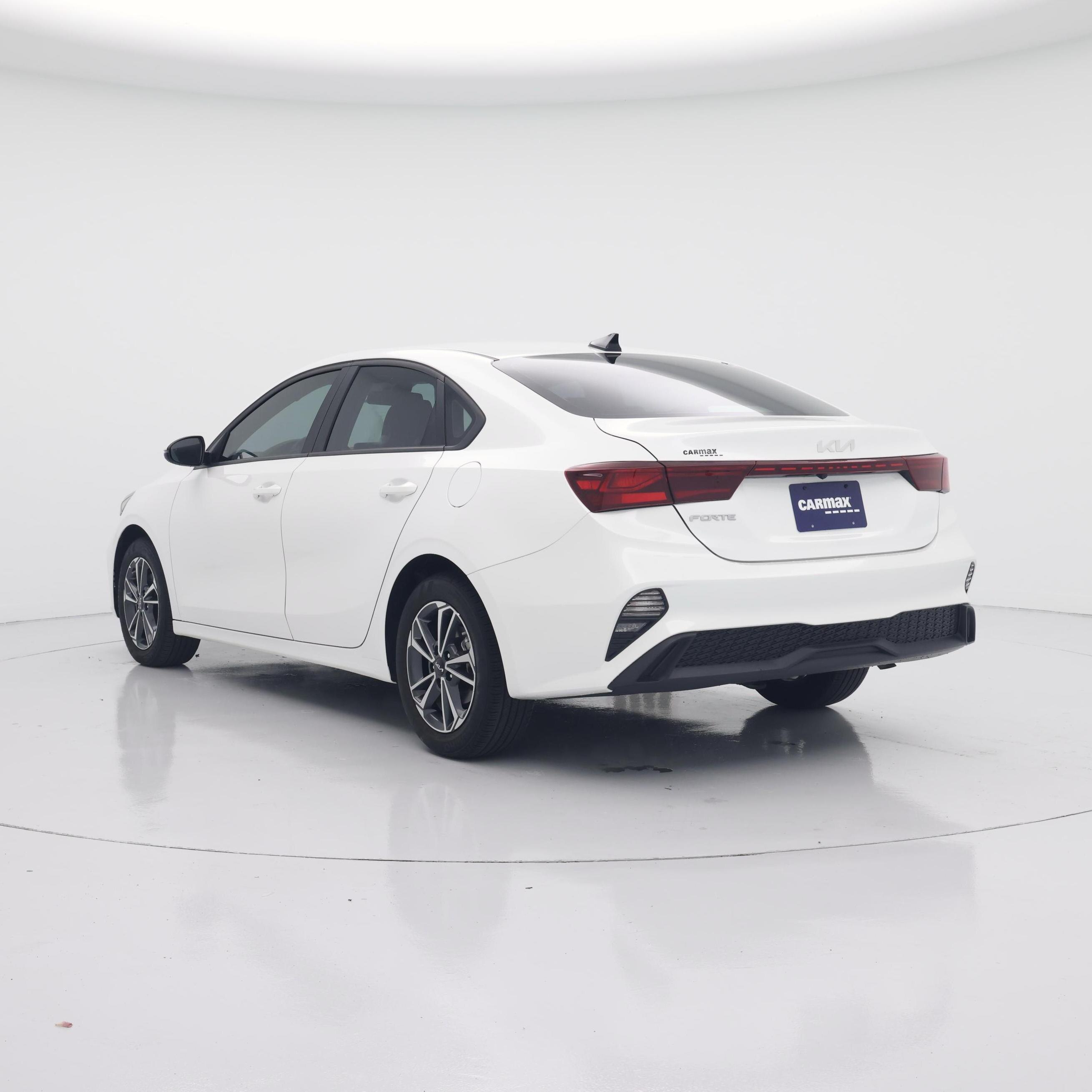 Thumbnail: 2024 Kia Forte - 2