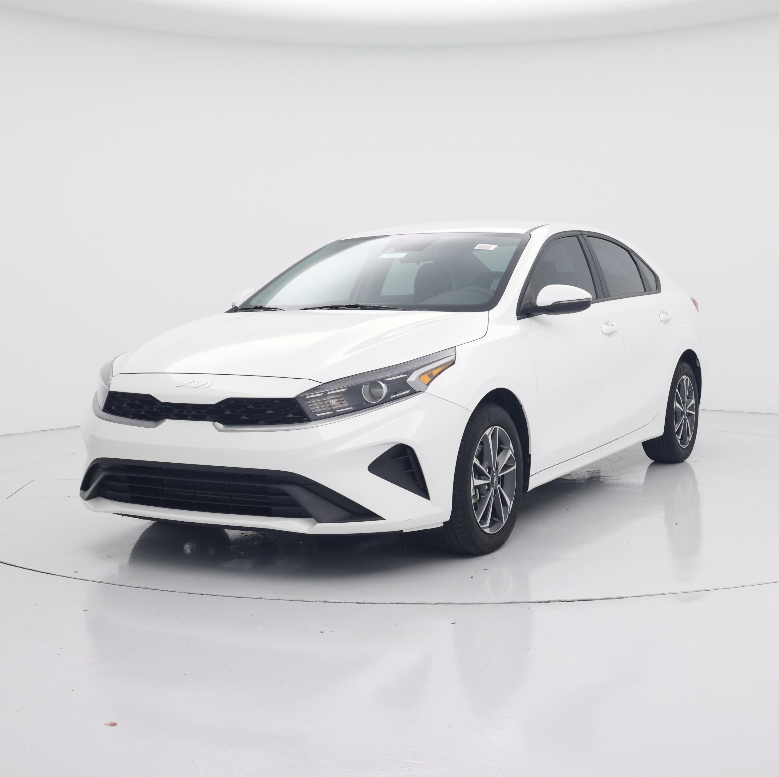 Thumbnail: 2024 Kia Forte - 4