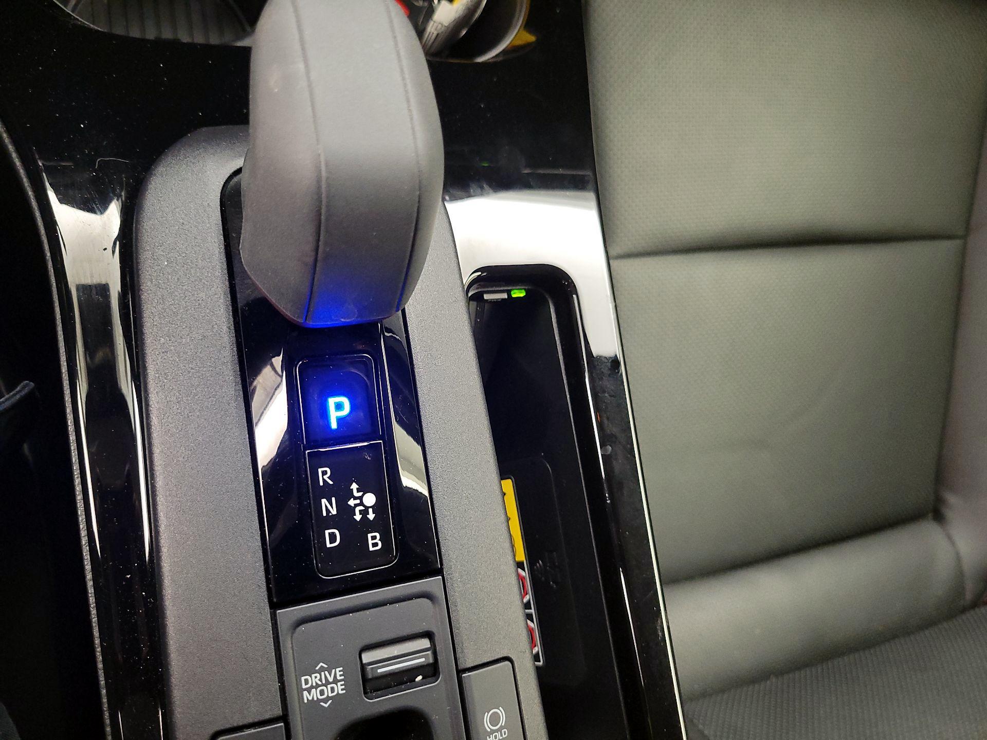 Thumbnail: 2024 Toyota Prius Prime - 17